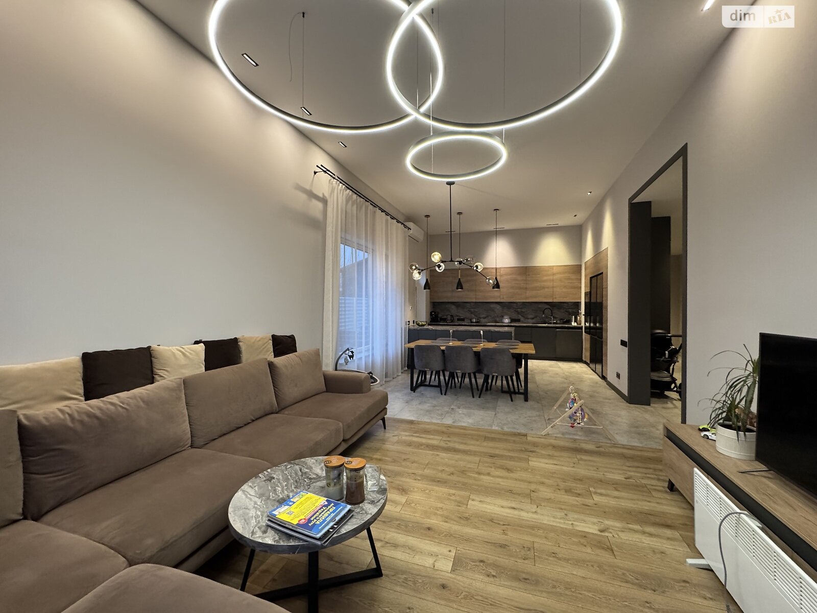 одноэтажный дом, 159.04 кв. м, газобетон. Сдается помесячно в Киеве, в районе Святошинский фото 1 одноэтажный дом, 159.04 кв. м, газобетон. Сдается помесячно в Киеве, в районе Святошинский фото 1