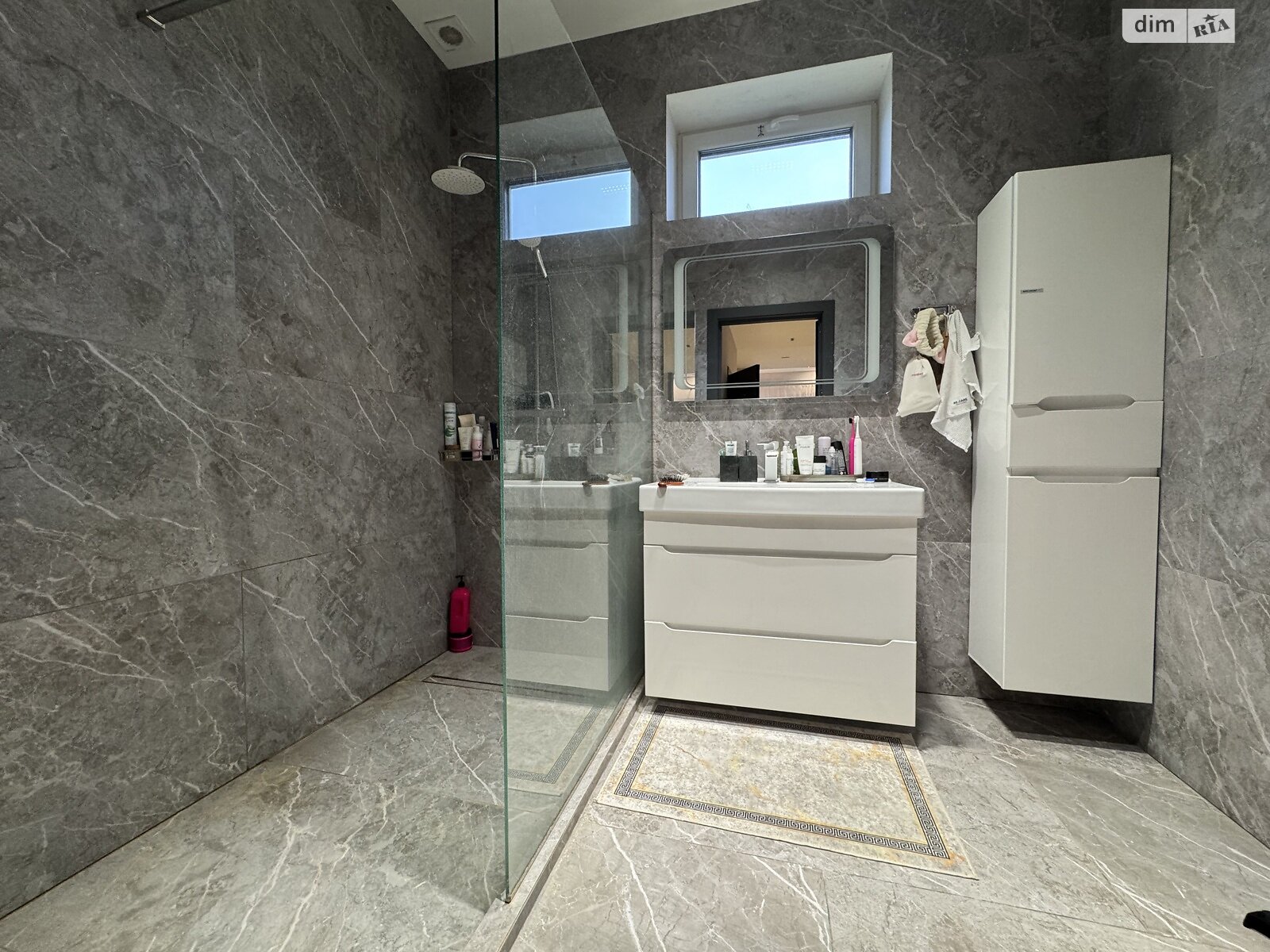 одноэтажный дом, 159.04 кв. м, газобетон. Сдается помесячно в Киеве, в районе Святошинский фото 1 одноэтажный дом, 159.04 кв. м, газобетон. Сдается помесячно в Киеве, в районе Святошинский фото 1