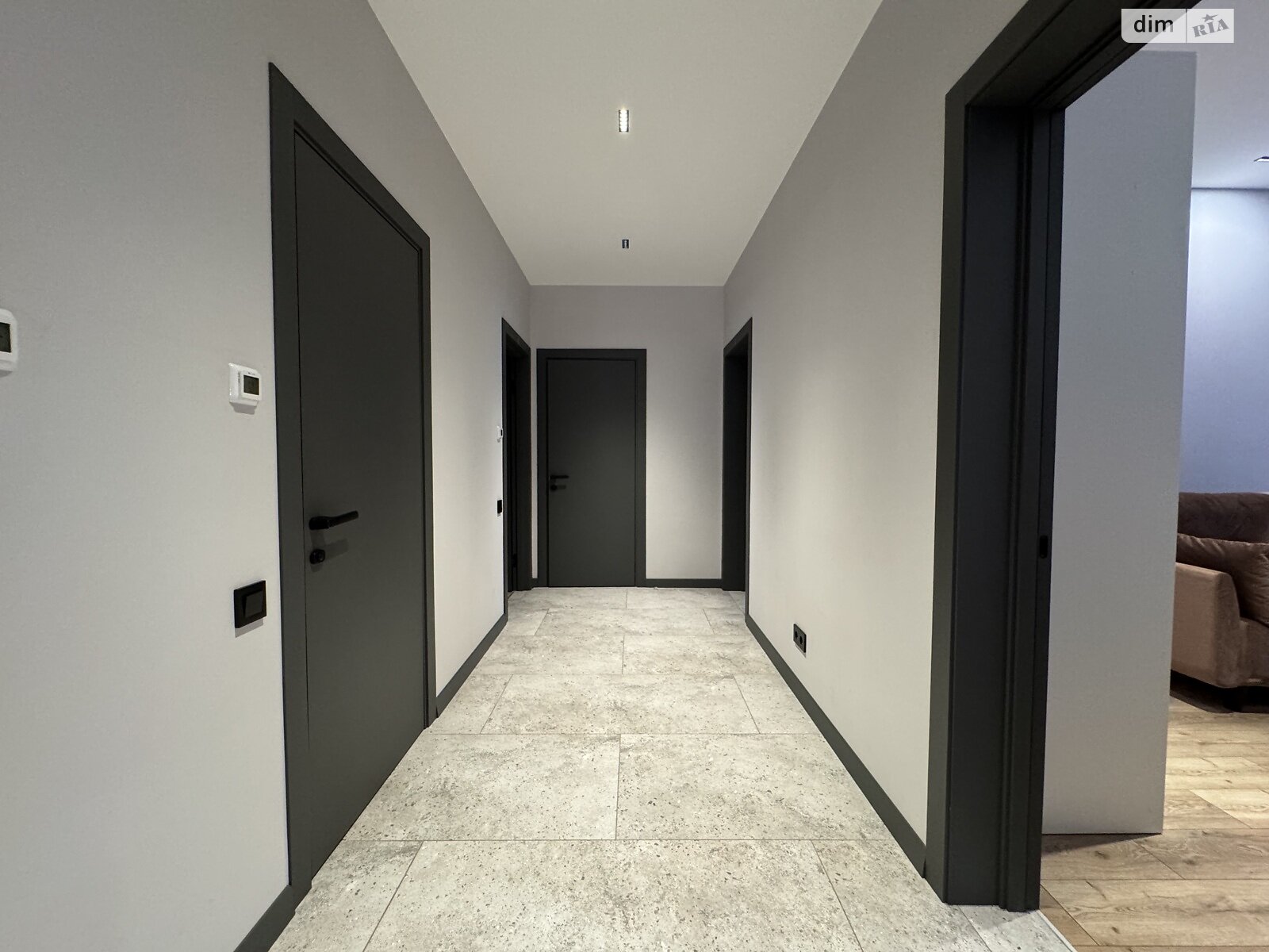 одноэтажный дом, 159.04 кв. м, газобетон. Сдается помесячно в Киеве, в районе Святошинский фото 1 одноэтажный дом, 159.04 кв. м, газобетон. Сдается помесячно в Киеве, в районе Святошинский фото 1