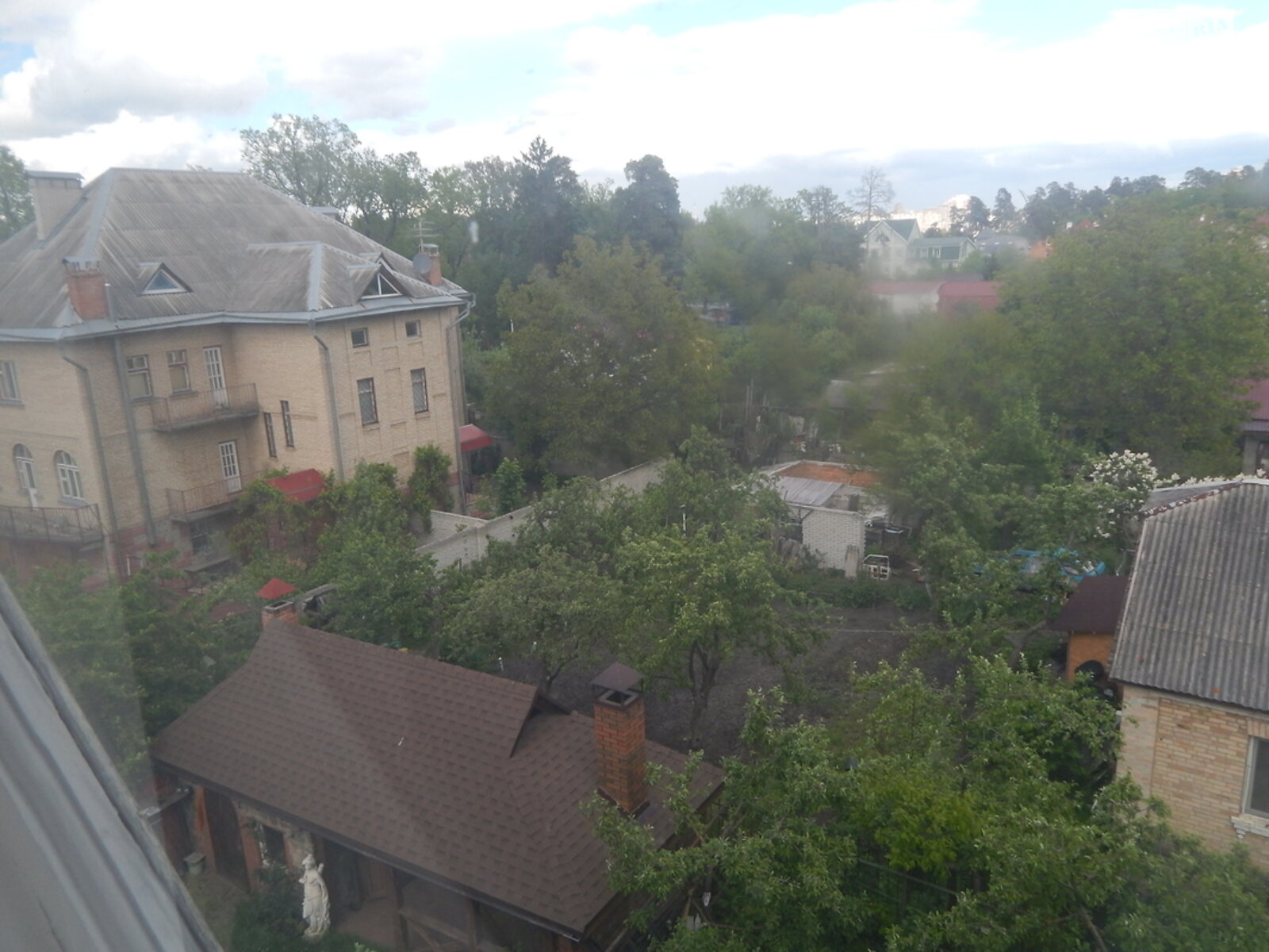 трехэтажный дом, 620 кв. м, кирпич. Сдается помесячно в Киеве, в районе Святошинский фото 1 трехэтажный дом, 620 кв. м, кирпич. Сдается помесячно в Киеве, в районе Святошинский фото 1