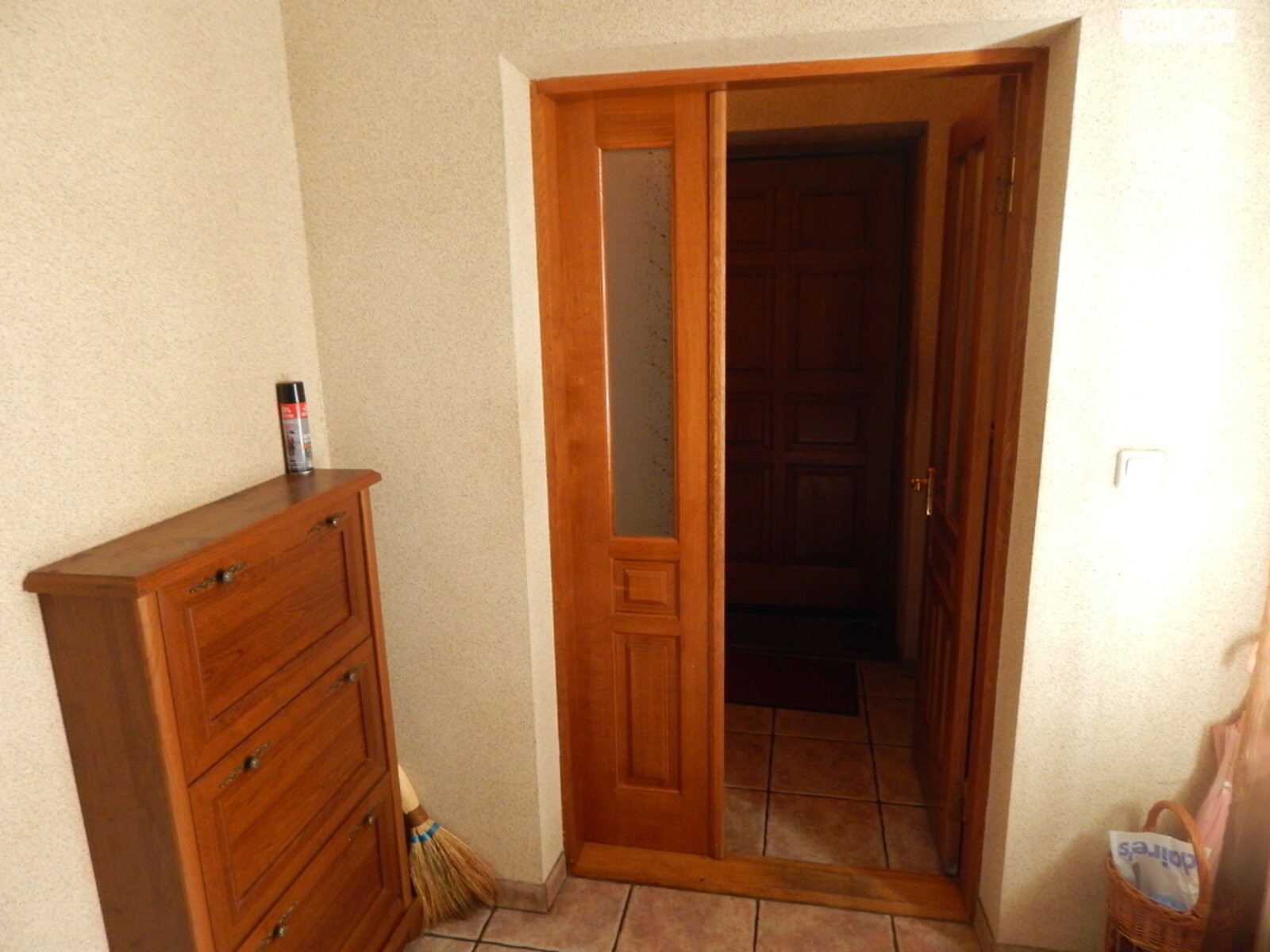 трехэтажный дом, 620 кв. м, кирпич. Сдается помесячно в Киеве, в районе Святошинский фото 1 трехэтажный дом, 620 кв. м, кирпич. Сдается помесячно в Киеве, в районе Святошинский фото 1