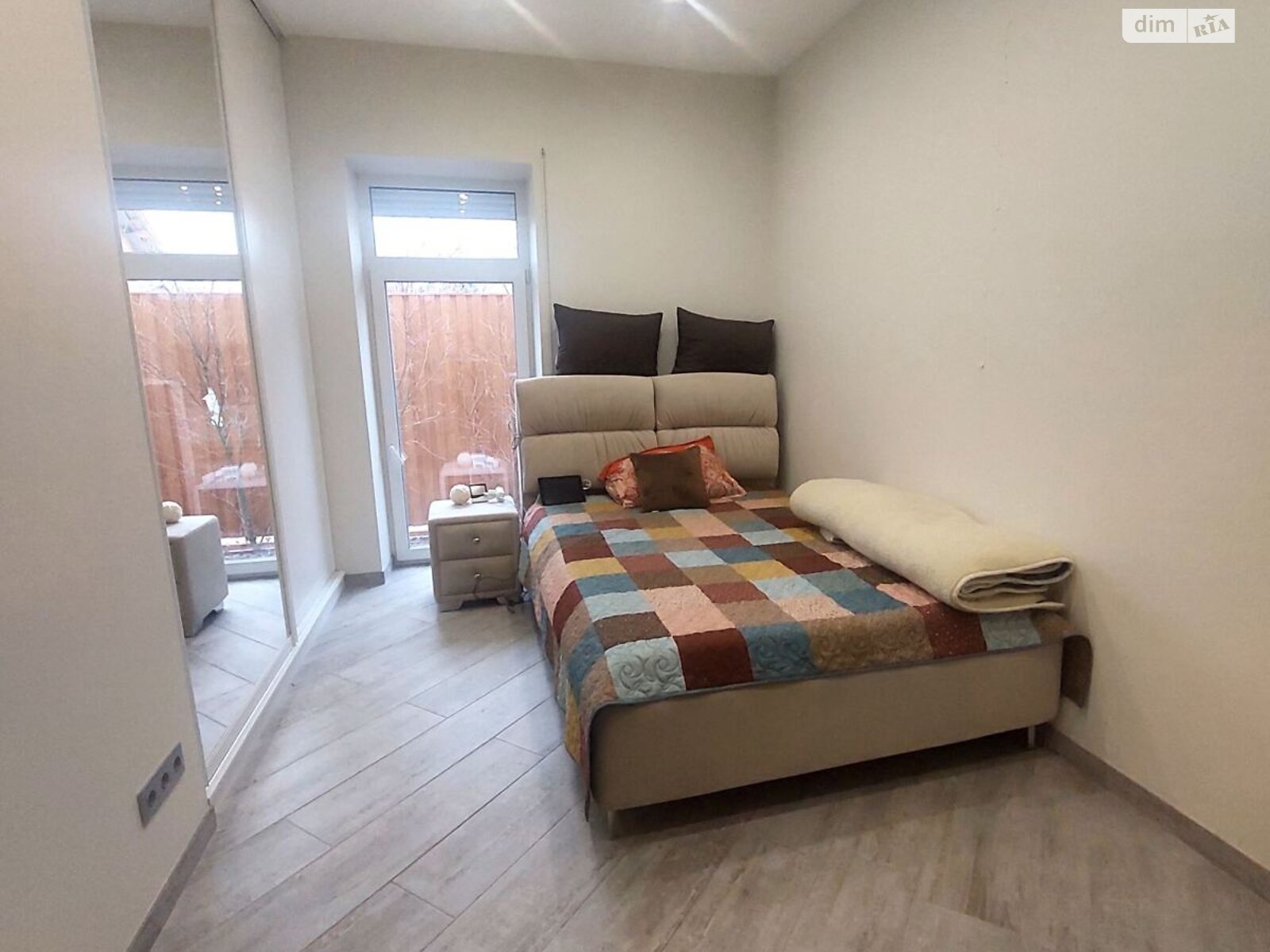 одноповерховий будинок, 170 кв. м, цегла. Здається помісячно в Києві, в районі Святошинський фото 1 однопроверховий будинок, 170 кв. м, цегла. Здається помісячно в Києві, в районі Святошинський фото 1