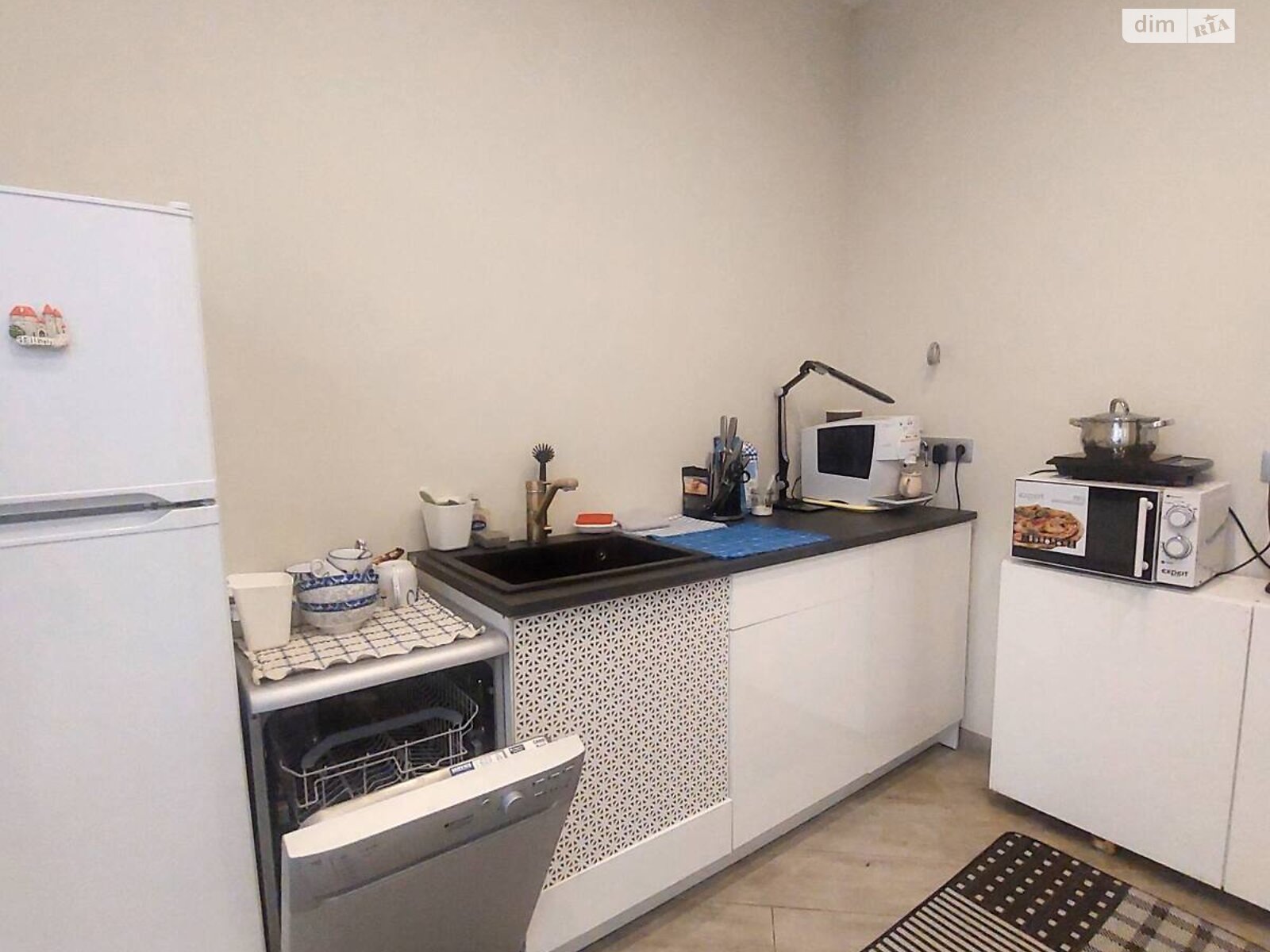 одноповерховий будинок, 170 кв. м, цегла. Здається помісячно в Києві, в районі Святошинський фото 1 однопроверховий будинок, 170 кв. м, цегла. Здається помісячно в Києві, в районі Святошинський фото 1