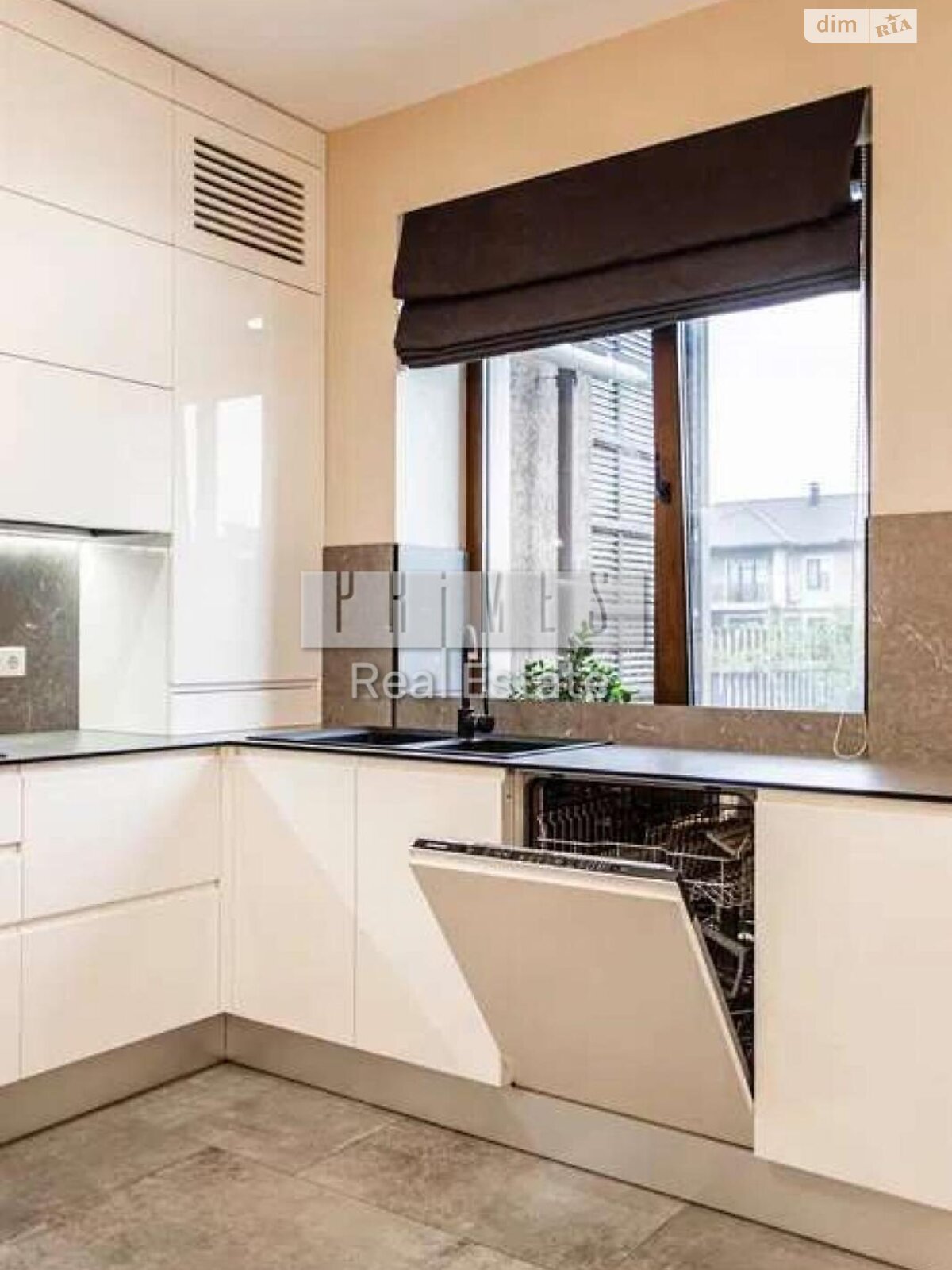 двухэтажный дом, 215 кв. м, кирпич. Сдается помесячно в Киеве фото 1