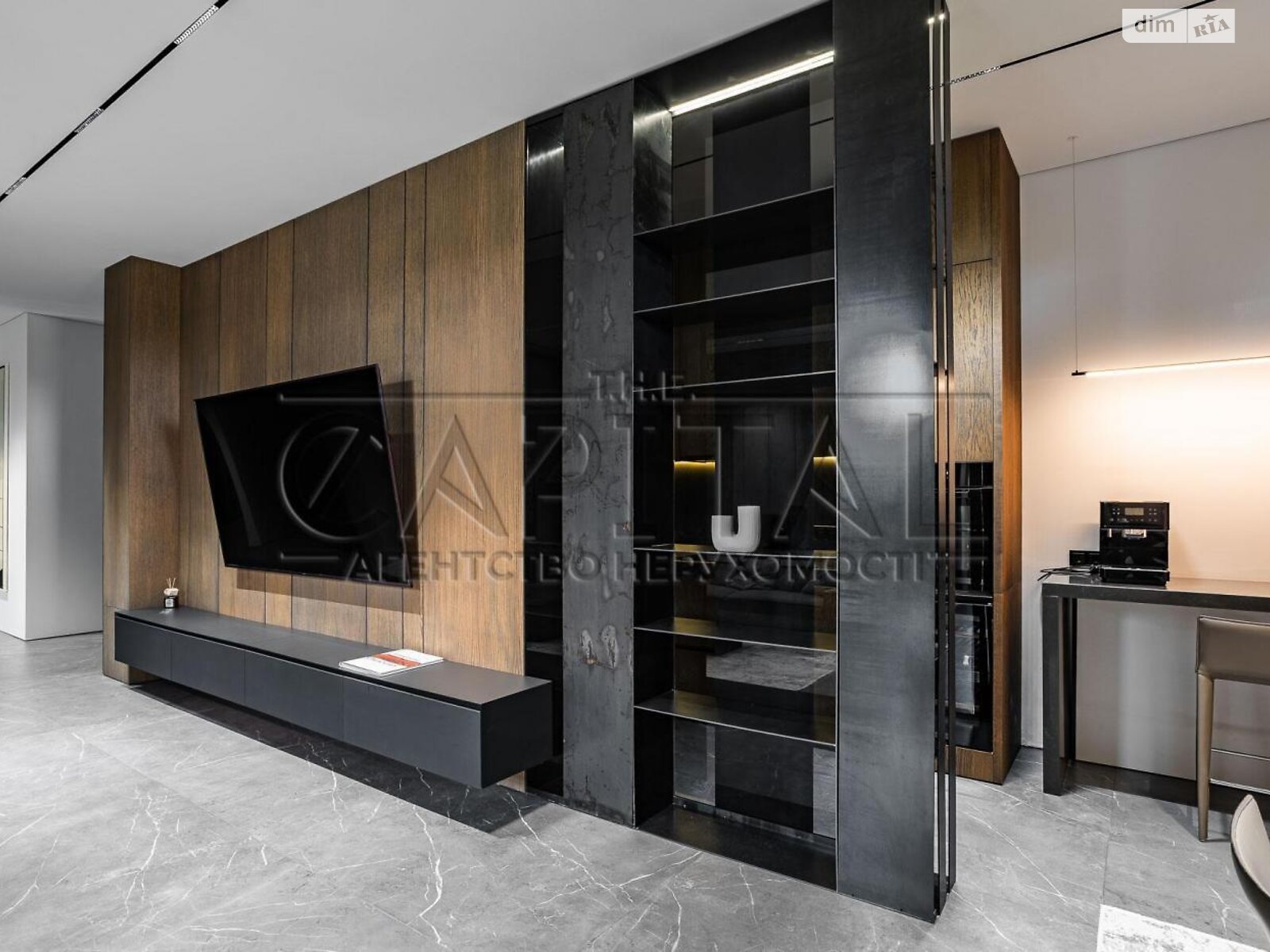 трехэтажный дом с верандой, 280 кв. м, кирпич. Сдается помесячно в Киеве, в районе Вита-Литовская фото 1