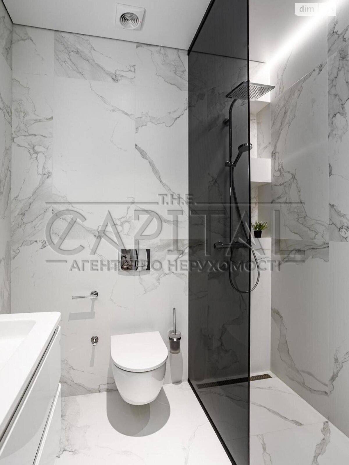 трехэтажный дом с верандой, 280 кв. м, кирпич. Сдается помесячно в Киеве, в районе Вита-Литовская фото 1