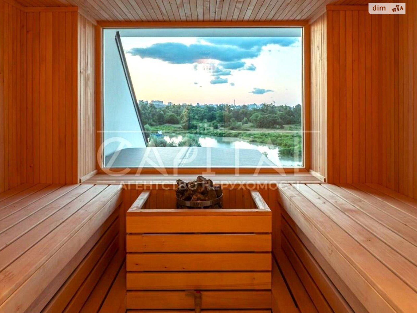 трехэтажный дом с верандой, 280 кв. м, кирпич. Сдается помесячно в Киеве, в районе Вита-Литовская фото 1