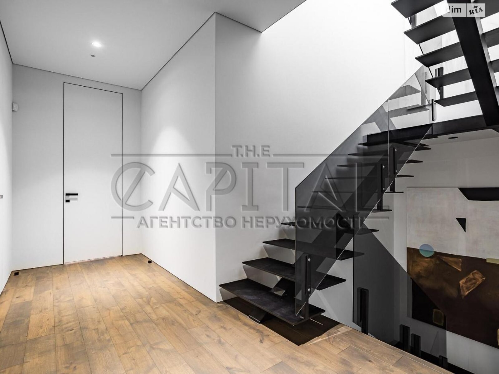 трехэтажный дом с верандой, 280 кв. м, кирпич. Сдается помесячно в Киеве, в районе Вита-Литовская фото 1