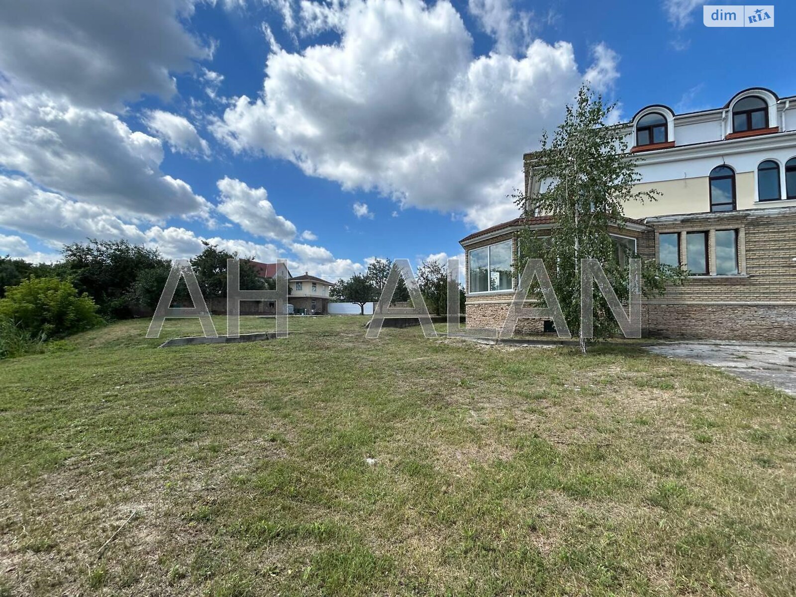 трипроверховий будинок з ремонтом, 753.5 кв. м, цегла. Здається помісячно в Києві, в районі Віта-Литовська фото 1