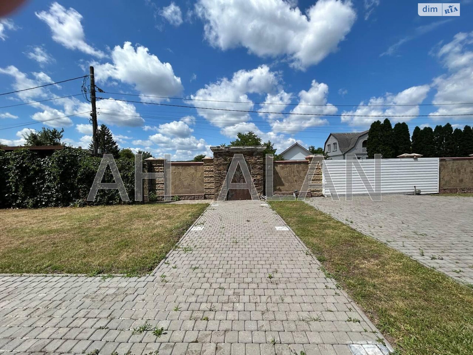 трипроверховий будинок з ремонтом, 753.5 кв. м, цегла. Здається помісячно в Києві, в районі Віта-Литовська фото 1