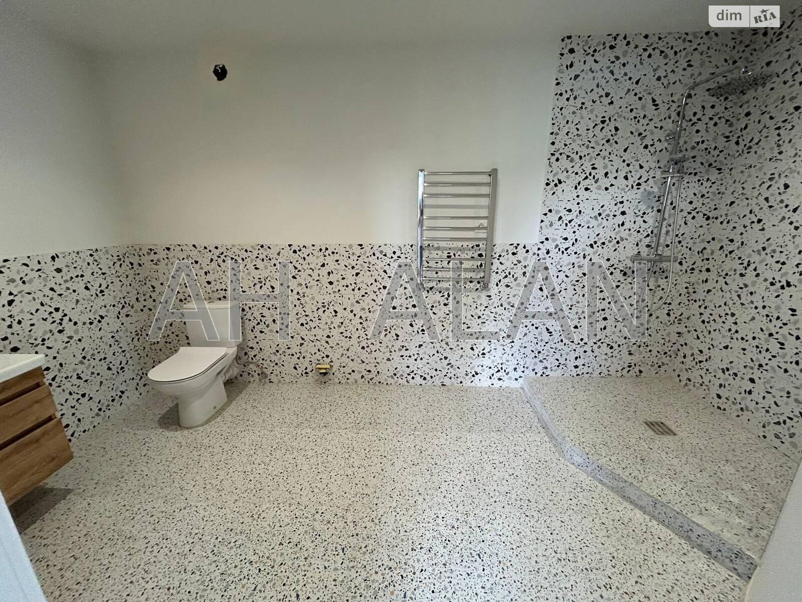 трипроверховий будинок з ремонтом, 753.5 кв. м, цегла. Здається помісячно в Києві, в районі Віта-Литовська фото 1