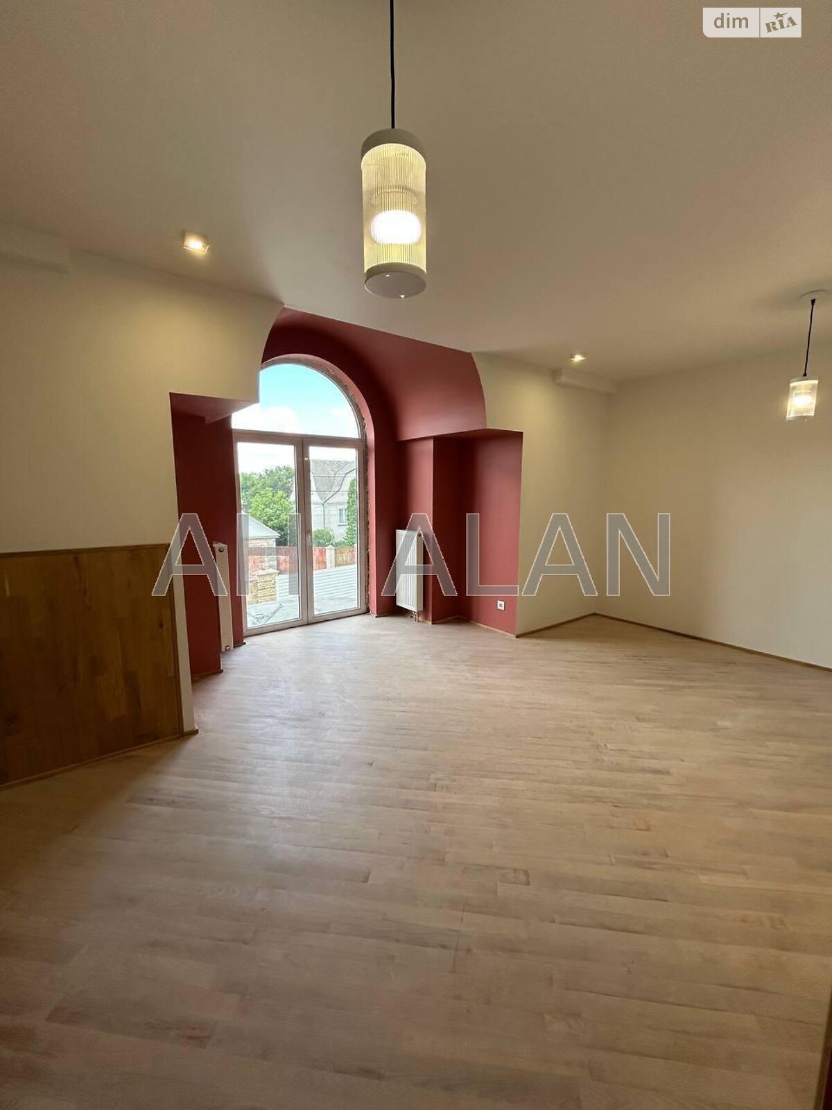 трипроверховий будинок з ремонтом, 753.5 кв. м, цегла. Здається помісячно в Києві, в районі Віта-Литовська фото 1