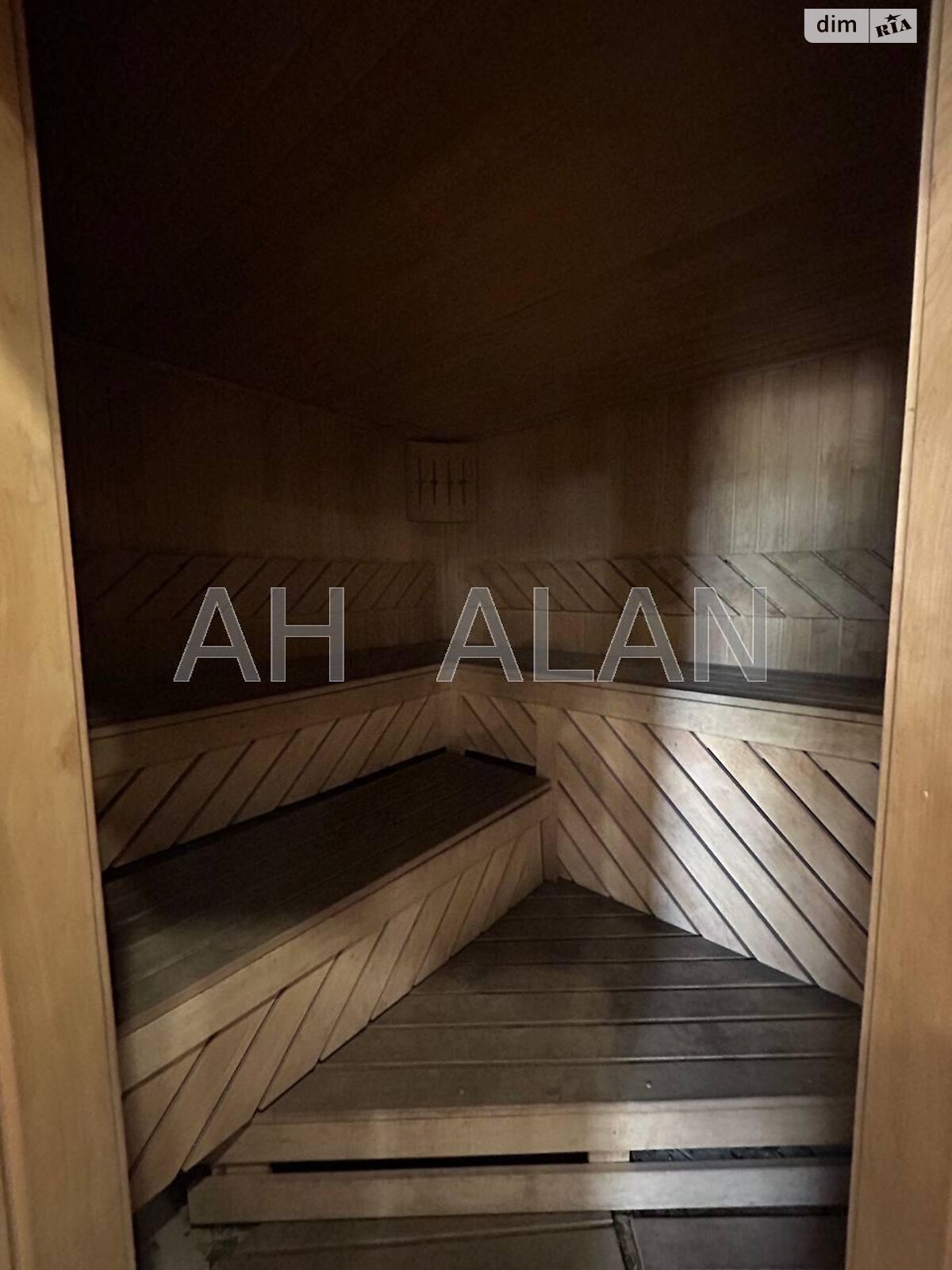 трипроверховий будинок з ремонтом, 753.5 кв. м, цегла. Здається помісячно в Києві, в районі Віта-Литовська фото 1