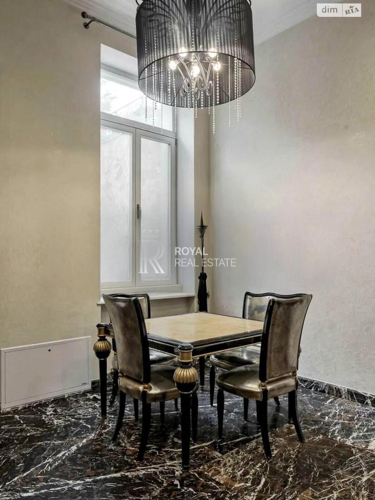 трехэтажный дом с верандой, 1000 кв. м, кирпич. Сдается помесячно в Киеве, в районе Зверинец фото 1