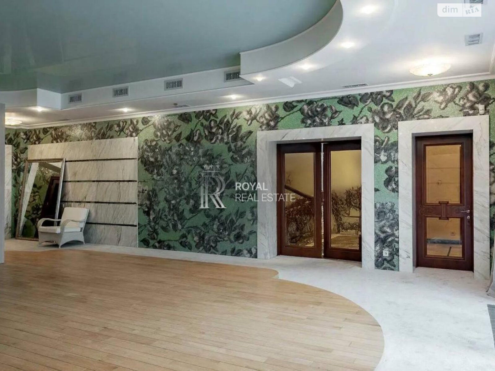 трехэтажный дом с верандой, 1000 кв. м, кирпич. Сдается помесячно в Киеве, в районе Зверинец фото 1