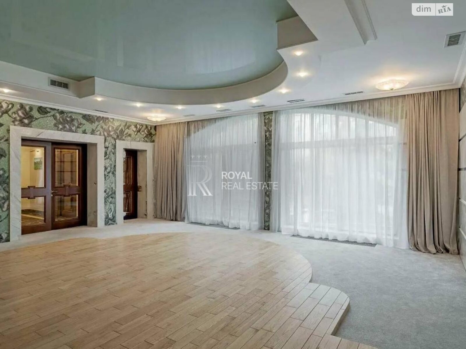 трехэтажный дом с верандой, 1000 кв. м, кирпич. Сдается помесячно в Киеве, в районе Зверинец фото 1