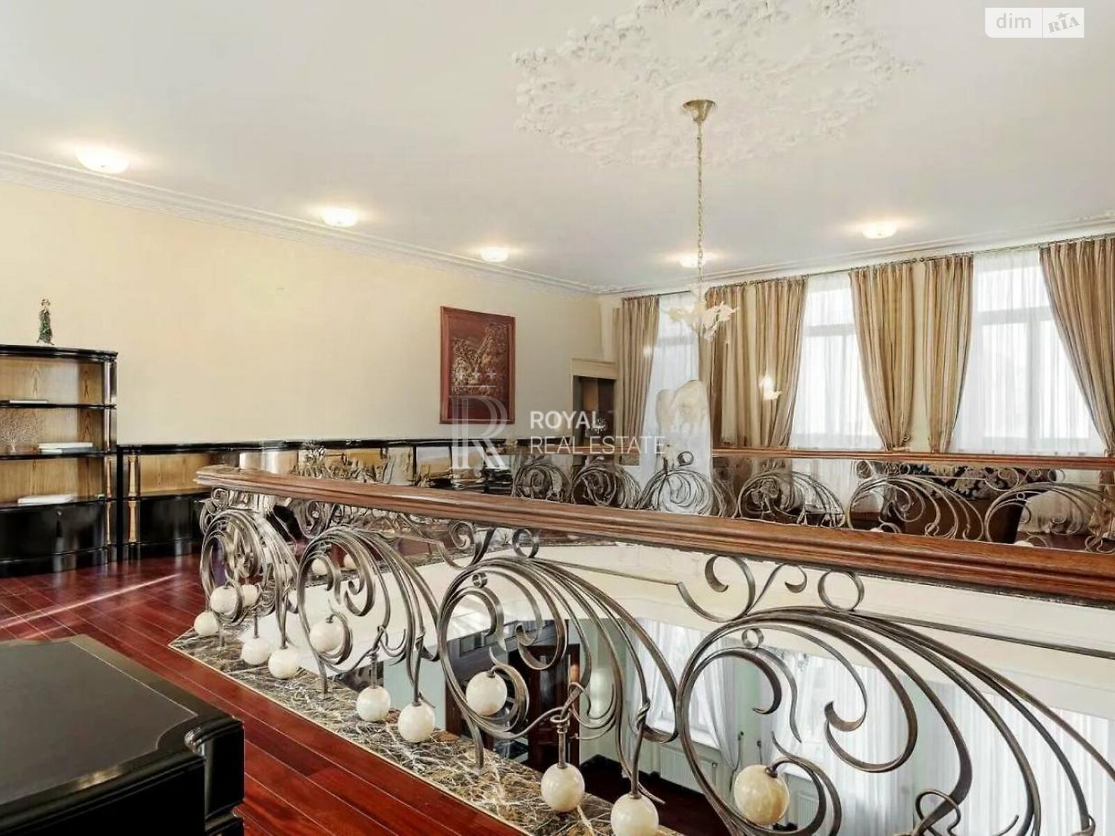 трехэтажный дом с верандой, 1000 кв. м, кирпич. Сдается помесячно в Киеве, в районе Зверинец фото 1