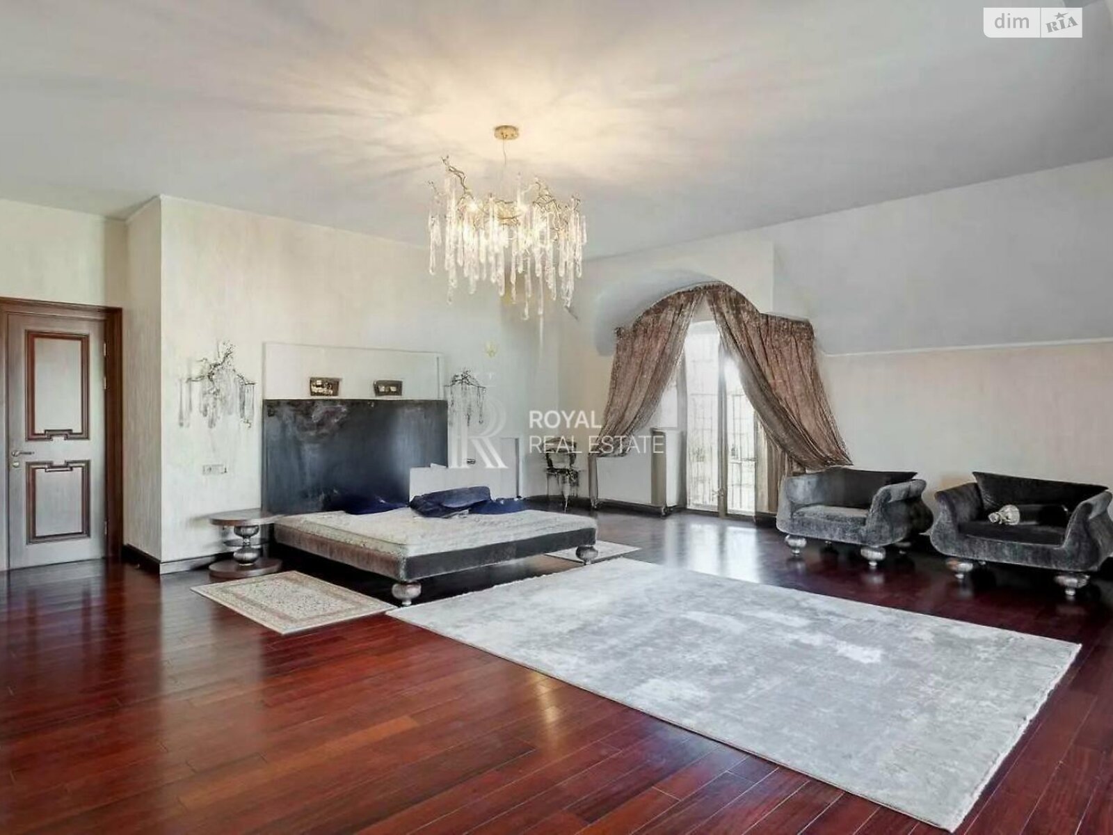 трехэтажный дом с верандой, 1000 кв. м, кирпич. Сдается помесячно в Киеве, в районе Зверинец фото 1