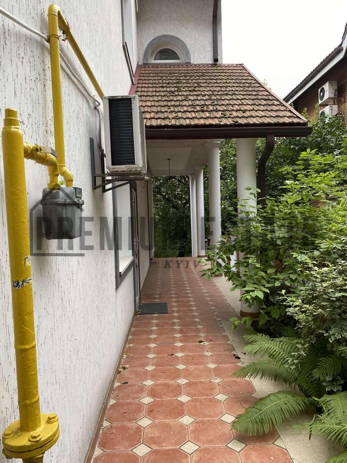 двоповерховий будинок з верандою, 464.5 кв. м, цегла. Здається помісячно в Києві, в районі Звіринець фото 1 двопроверховий будинок з верандою, 464.5 кв. м, цегла. Здається помісячно в Києві, в районі Звіринець фото 1