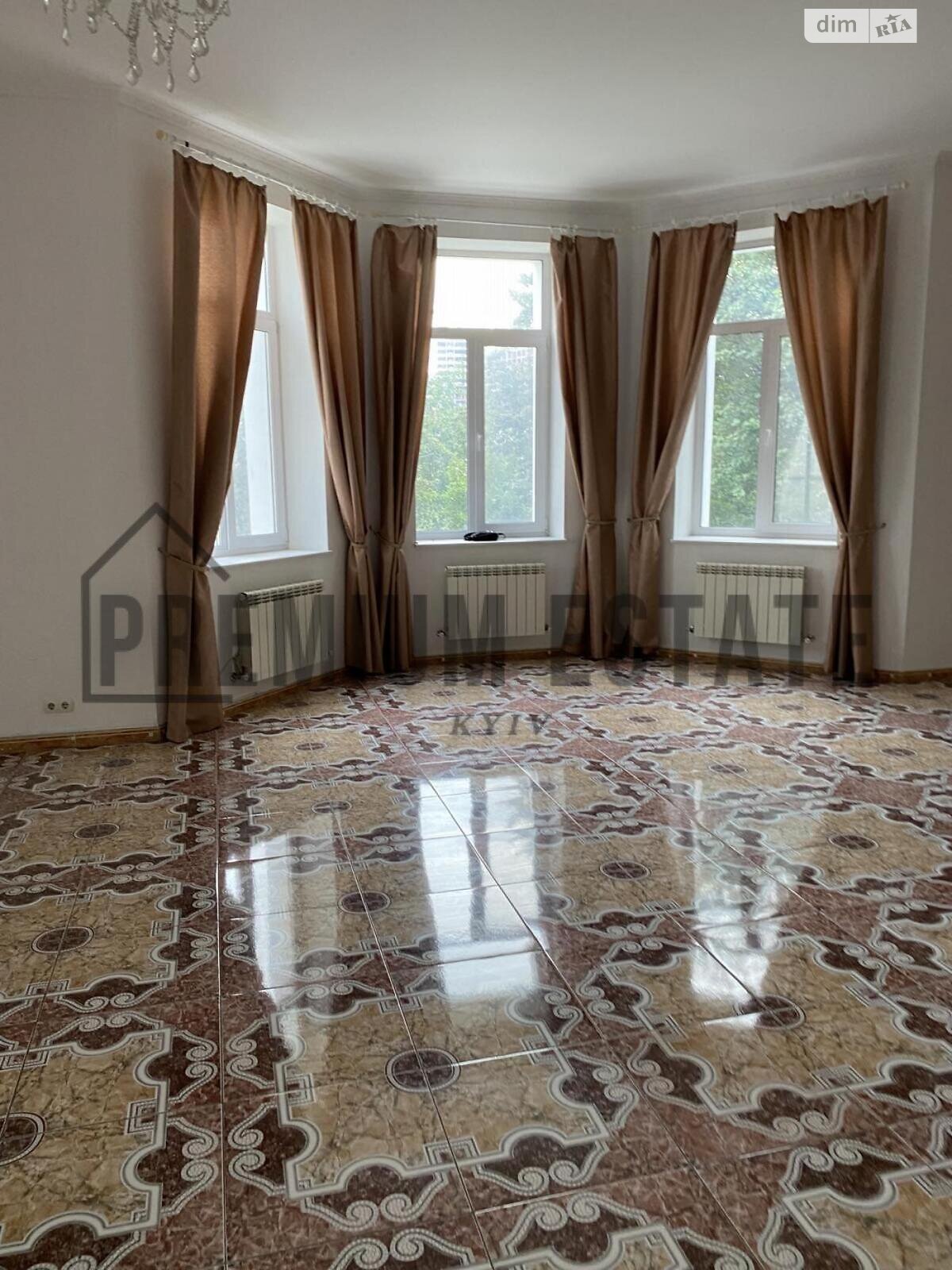 двоповерховий будинок з верандою, 464.5 кв. м, цегла. Здається помісячно в Києві, в районі Звіринець фото 1 двопроверховий будинок з верандою, 464.5 кв. м, цегла. Здається помісячно в Києві, в районі Звіринець фото 1