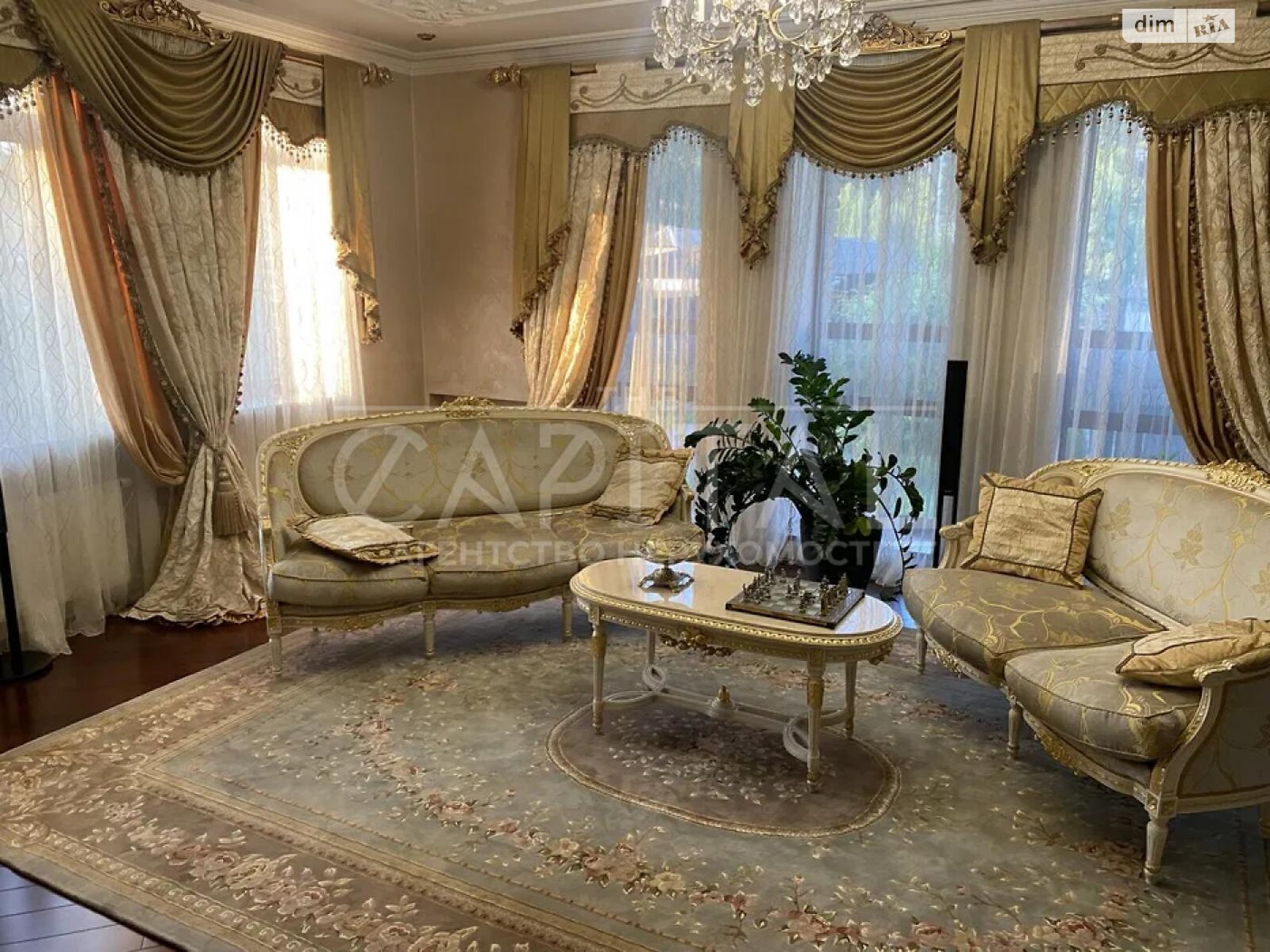 триповерховий будинок, 530 кв. м, цегла. Здається помісячно в Києві фото 1 триповерховий будинок, 530 кв. м, цегла. Здається помісячно в Києві фото 1