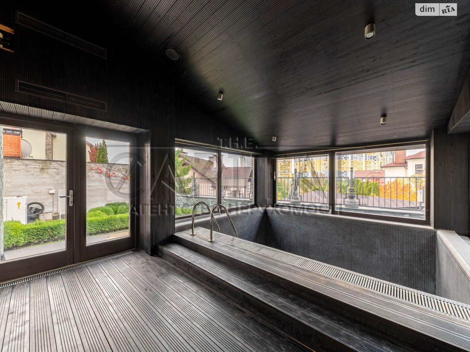 двухэтажный дом с верандой, 397 кв. м, кирпич. Сдается помесячно в Киеве фото 1