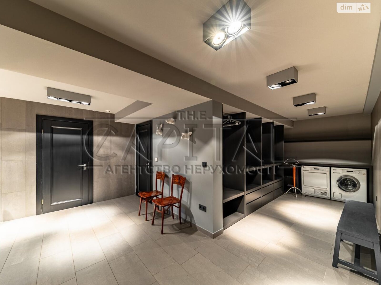 двухэтажный дом с верандой, 397 кв. м, кирпич. Сдается помесячно в Киеве фото 1