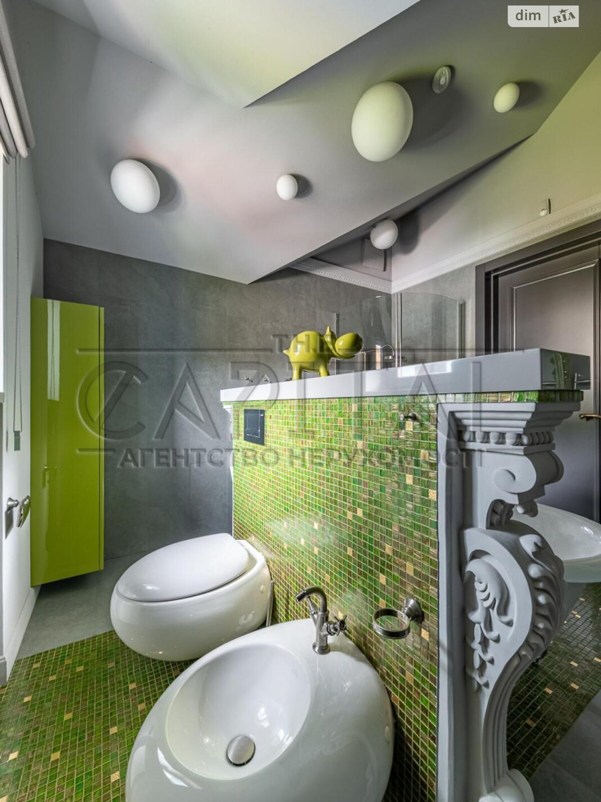 двухэтажный дом с верандой, 397 кв. м, кирпич. Сдается помесячно в Киеве фото 1