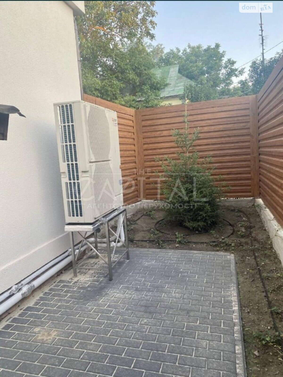 трехэтажный дом, 450 кв. м, кирпич. Сдается помесячно в Музичах фото 1 трехэтажный дом, 450 кв. м, кирпич. Сдается помесячно в Музичах фото 1