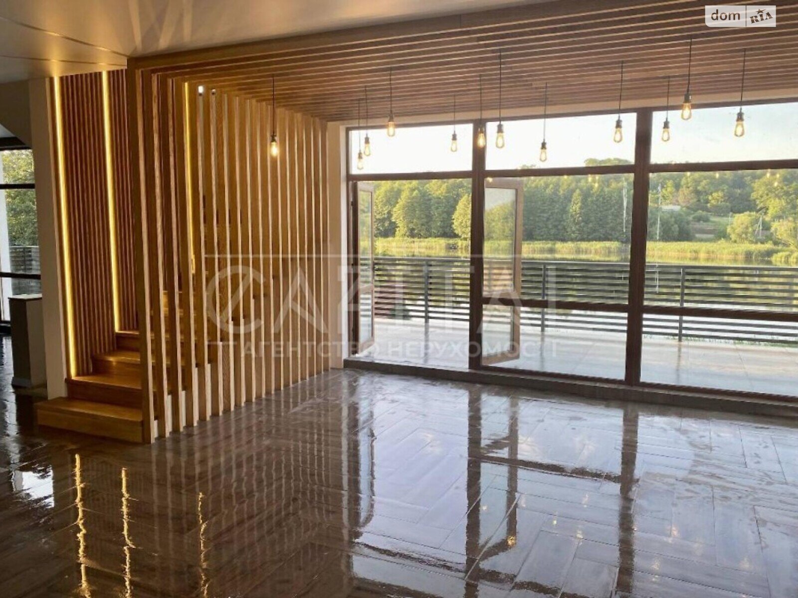 трехэтажный дом, 450 кв. м, кирпич. Сдается помесячно в Музичах фото 1 трехэтажный дом, 450 кв. м, кирпич. Сдается помесячно в Музичах фото 1