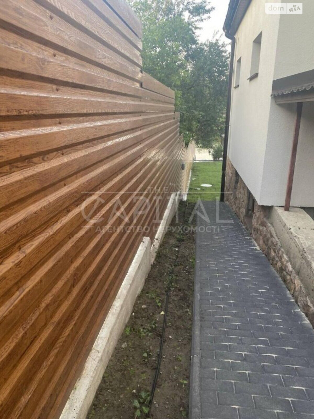 трехэтажный дом, 450 кв. м, кирпич. Сдается помесячно в Музичах фото 1 трехэтажный дом, 450 кв. м, кирпич. Сдается помесячно в Музичах фото 1
