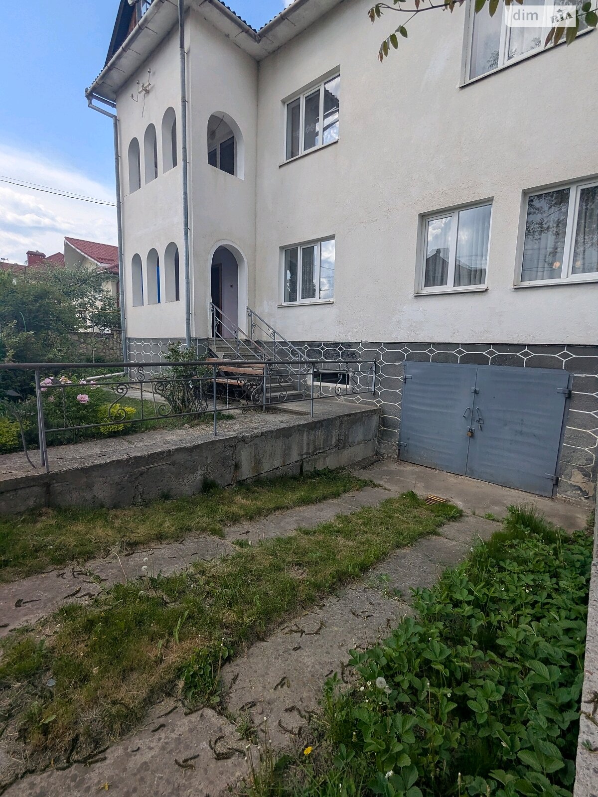 двоповерховий будинок, 250 кв. м, цегла. Здається помісячно в Клузові фото 1 двоповерховий будинок, 250 кв. м, цегла. Здається помісячно в Клузові фото 1