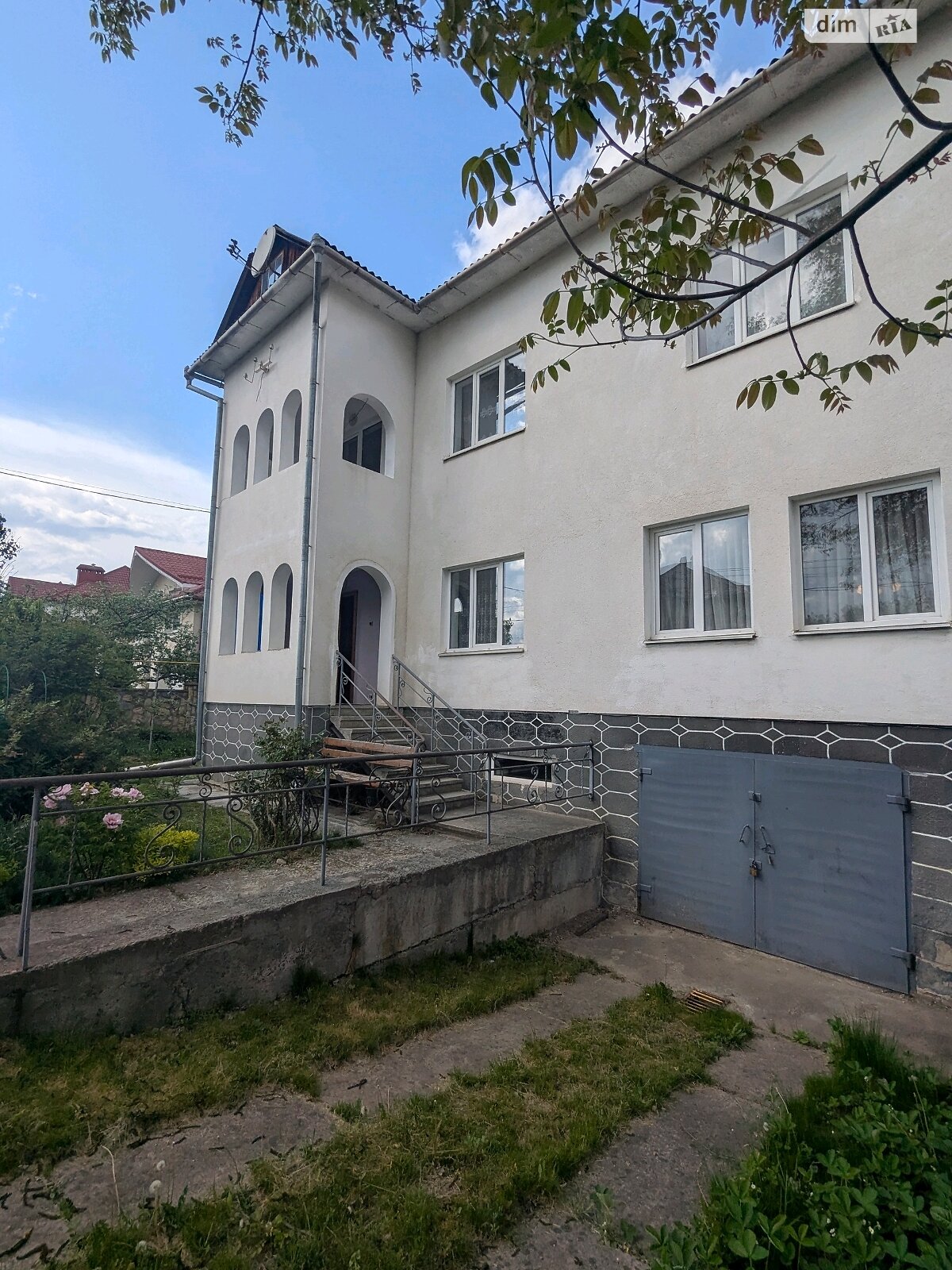 двоповерховий будинок, 250 кв. м, цегла. Здається помісячно в Клузові фото 1 двоповерховий будинок, 250 кв. м, цегла. Здається помісячно в Клузові фото 1