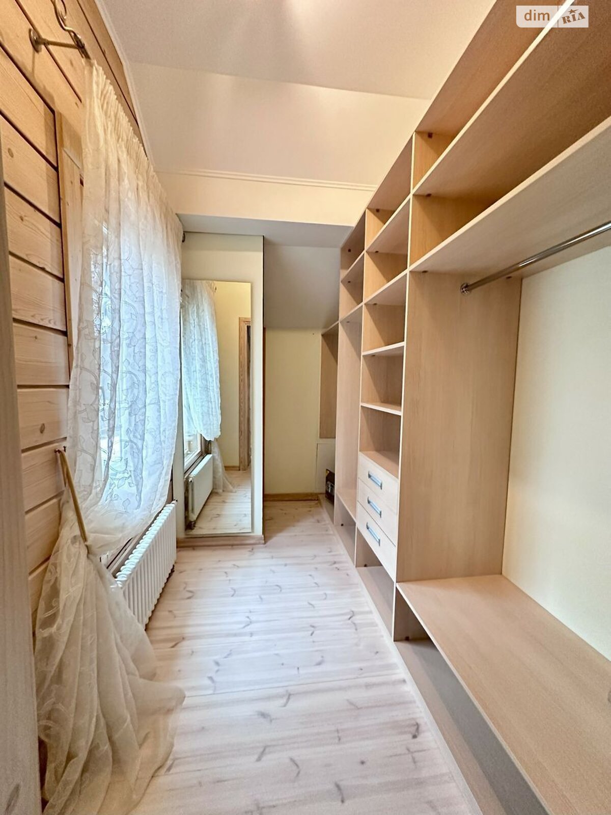триповерховий будинок, 470 кв. м, кирпич. Здається помісячно в Козині фото 1 триповерховий будинок, 470 кв. м, кирпич. Здається помісячно в Козині фото 1