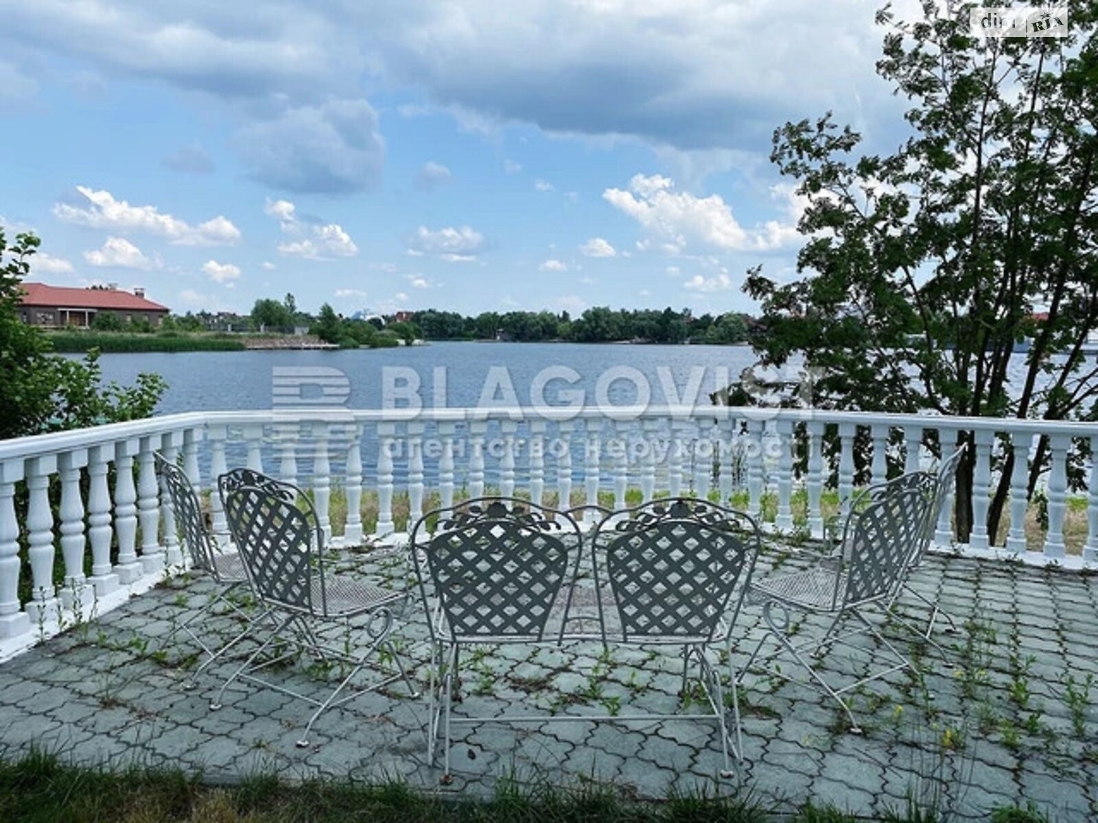 триповерховий будинок з гаражем, 500 кв. м, цегла. Здається помісячно в Козині фото 1 триповерховий будинок з гаражем, 500 кв. м, цегла. Здається помісячно в Козині фото 1