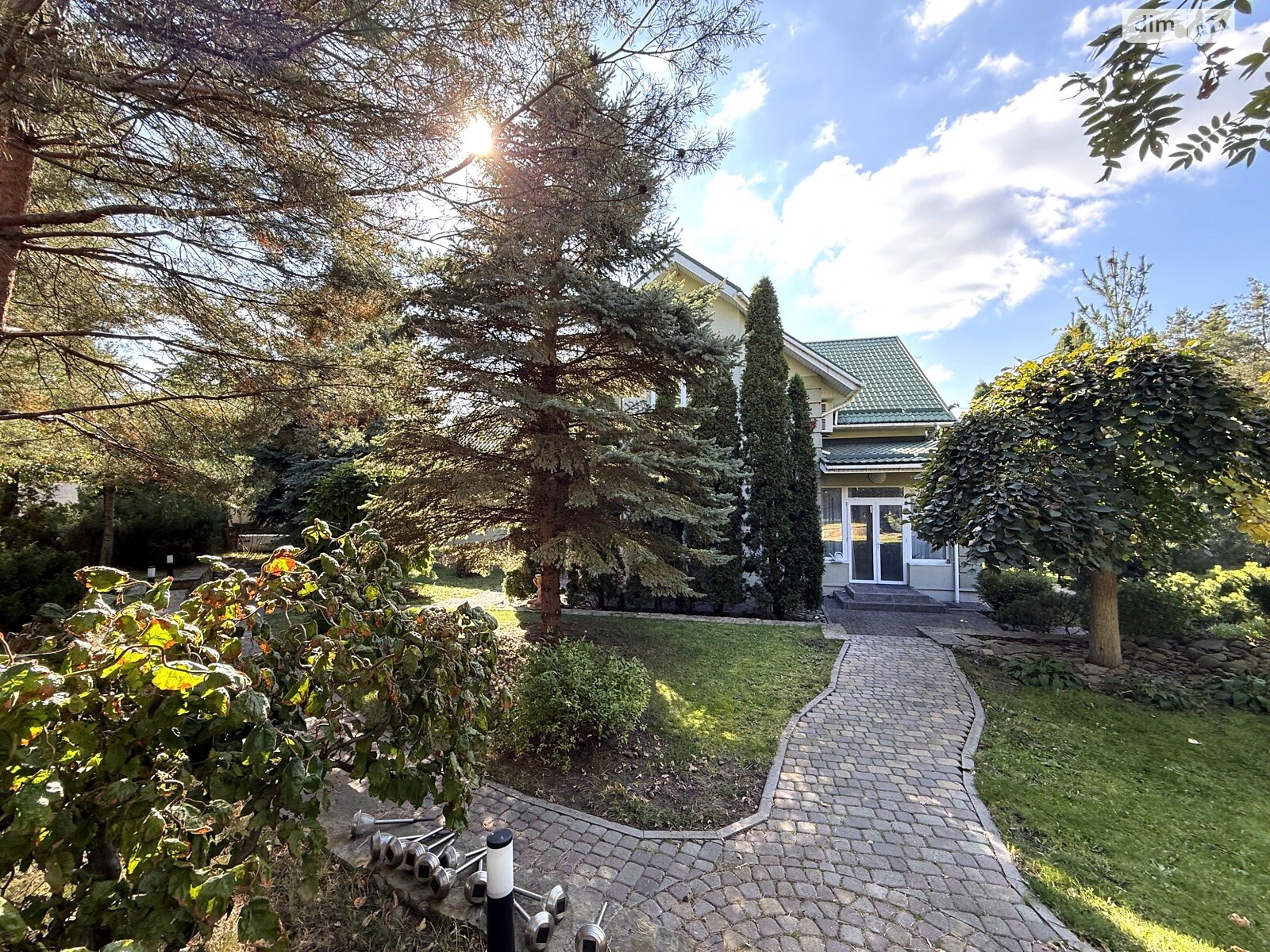 двоповерховий будинок з гаражем, 340 кв. м, цегла. Здається помісячно в Козині фото 1