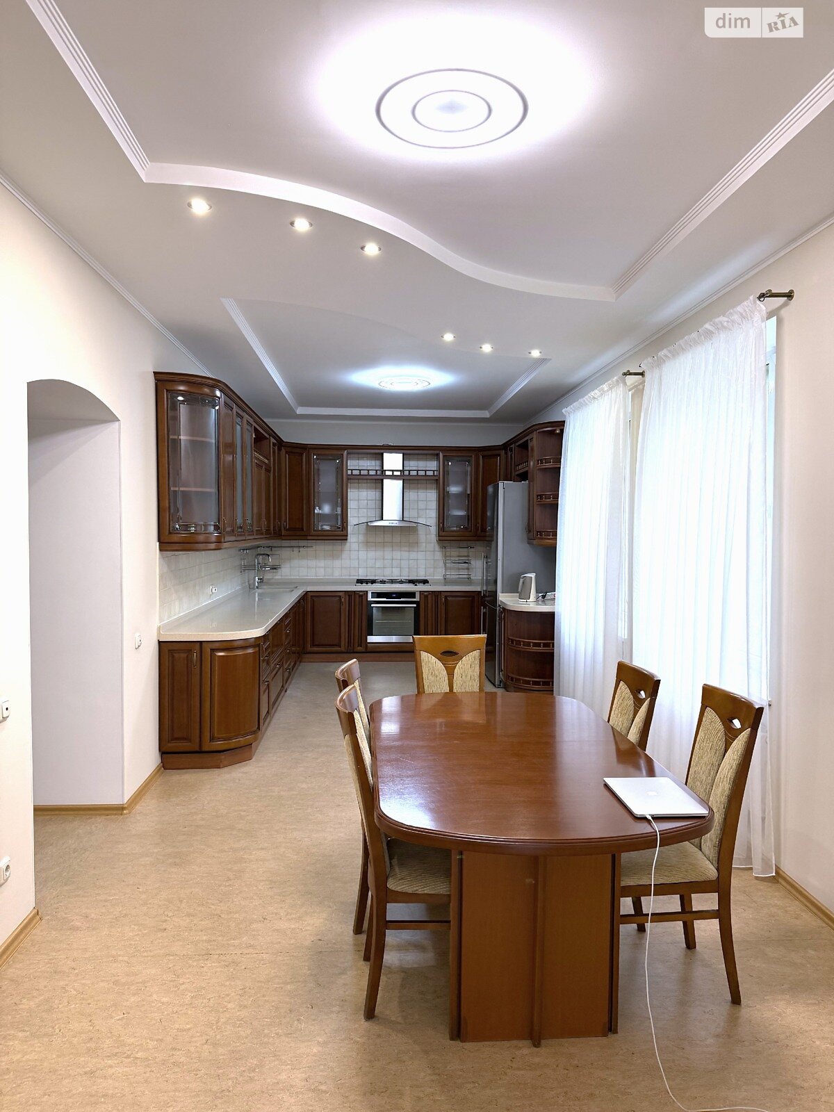 двоповерховий будинок з гаражем, 340 кв. м, цегла. Здається помісячно в Козині фото 1