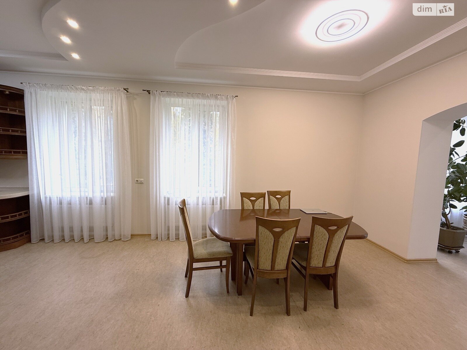 двоповерховий будинок з гаражем, 340 кв. м, цегла. Здається помісячно в Козині фото 1