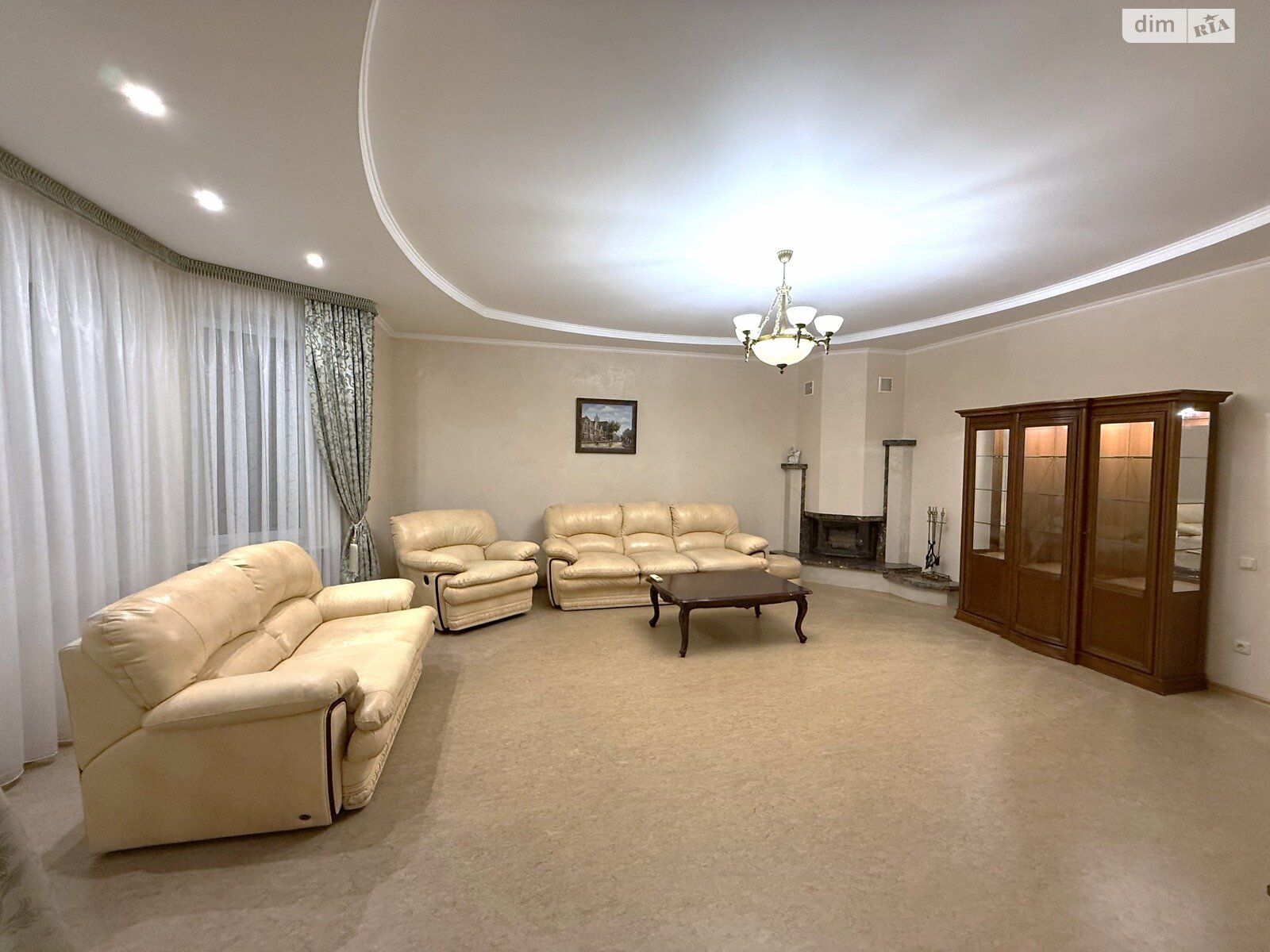 двоповерховий будинок з гаражем, 340 кв. м, цегла. Здається помісячно в Козині фото 1