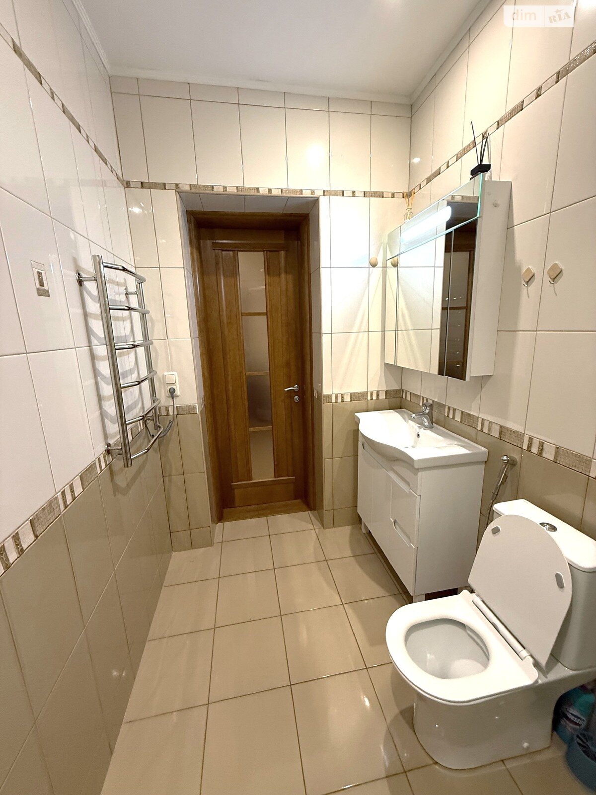 двоповерховий будинок з гаражем, 340 кв. м, цегла. Здається помісячно в Козині фото 1