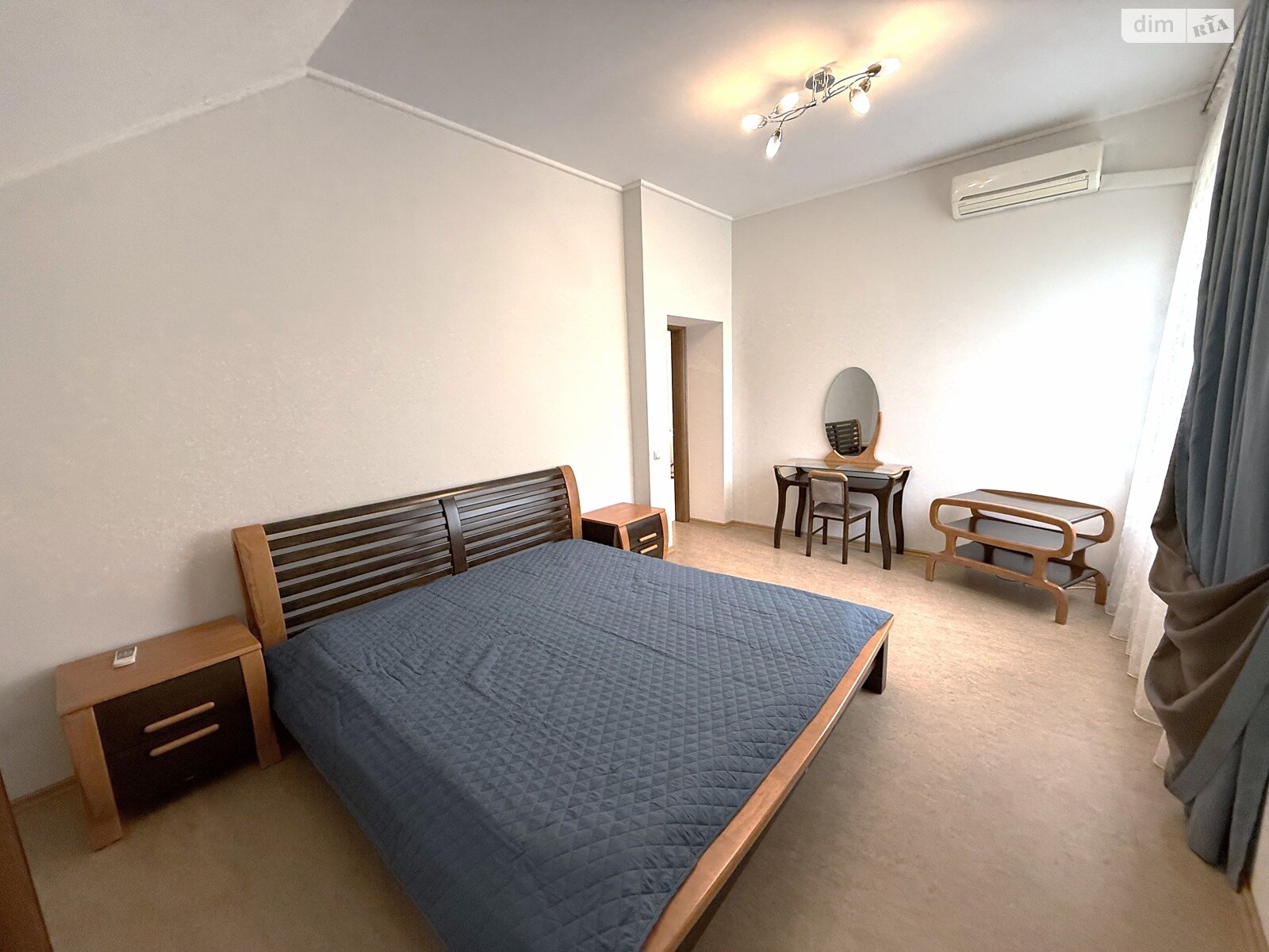 двоповерховий будинок з гаражем, 340 кв. м, цегла. Здається помісячно в Козині фото 1