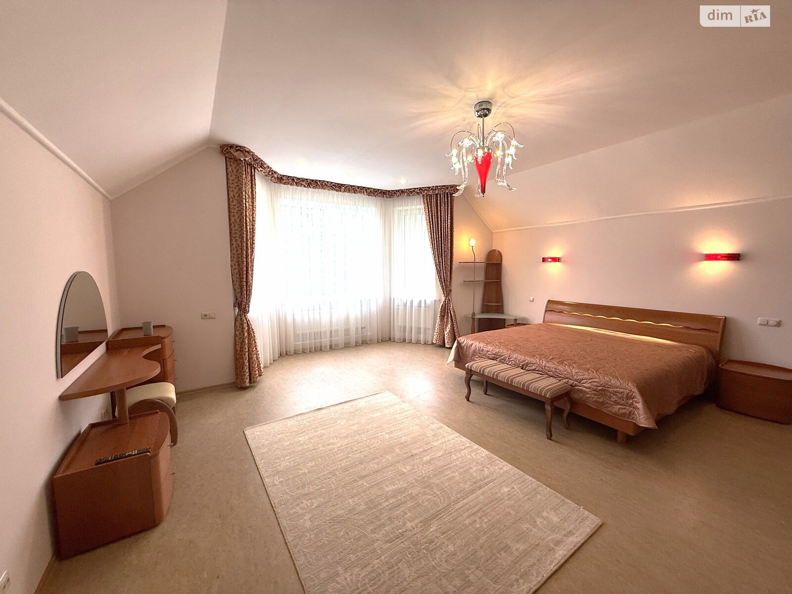 двоповерховий будинок з гаражем, 340 кв. м, цегла. Здається помісячно в Козині фото 1