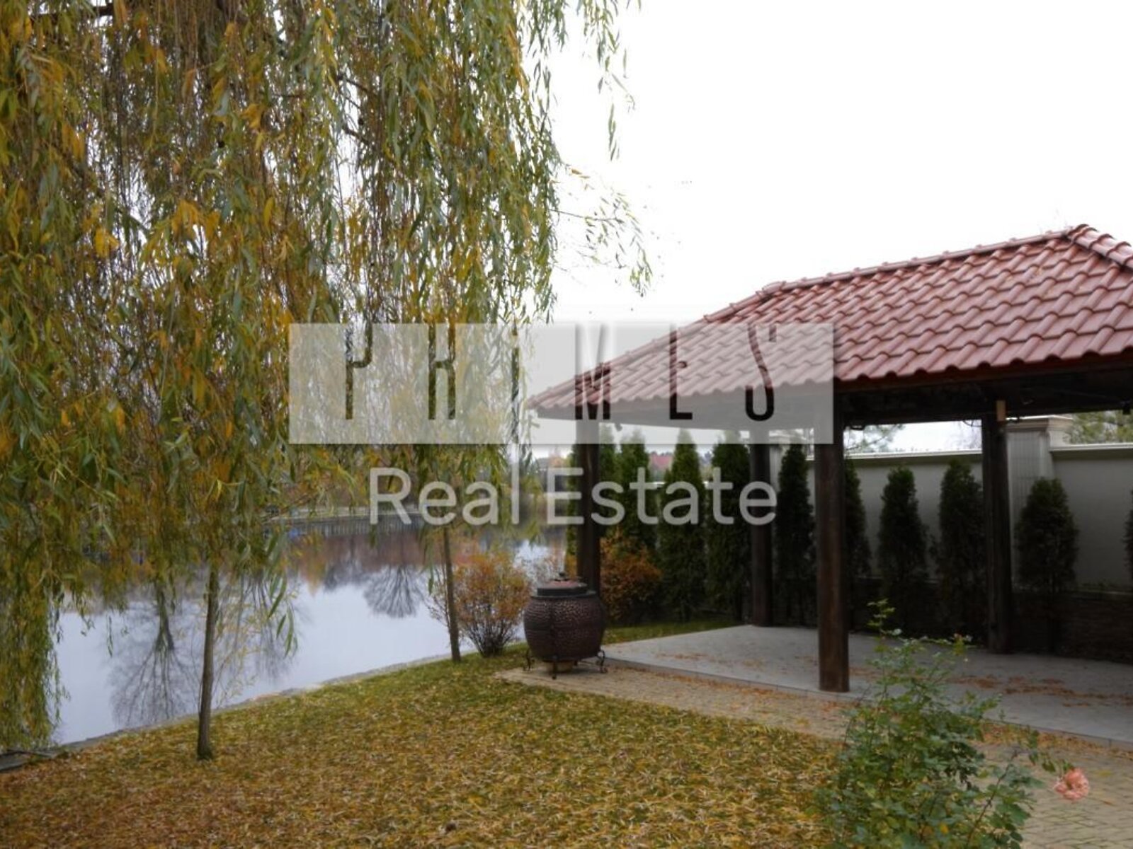 трехэтажный дом, 700 кв. м, кирпич. Сдается помесячно в Козине фото 1