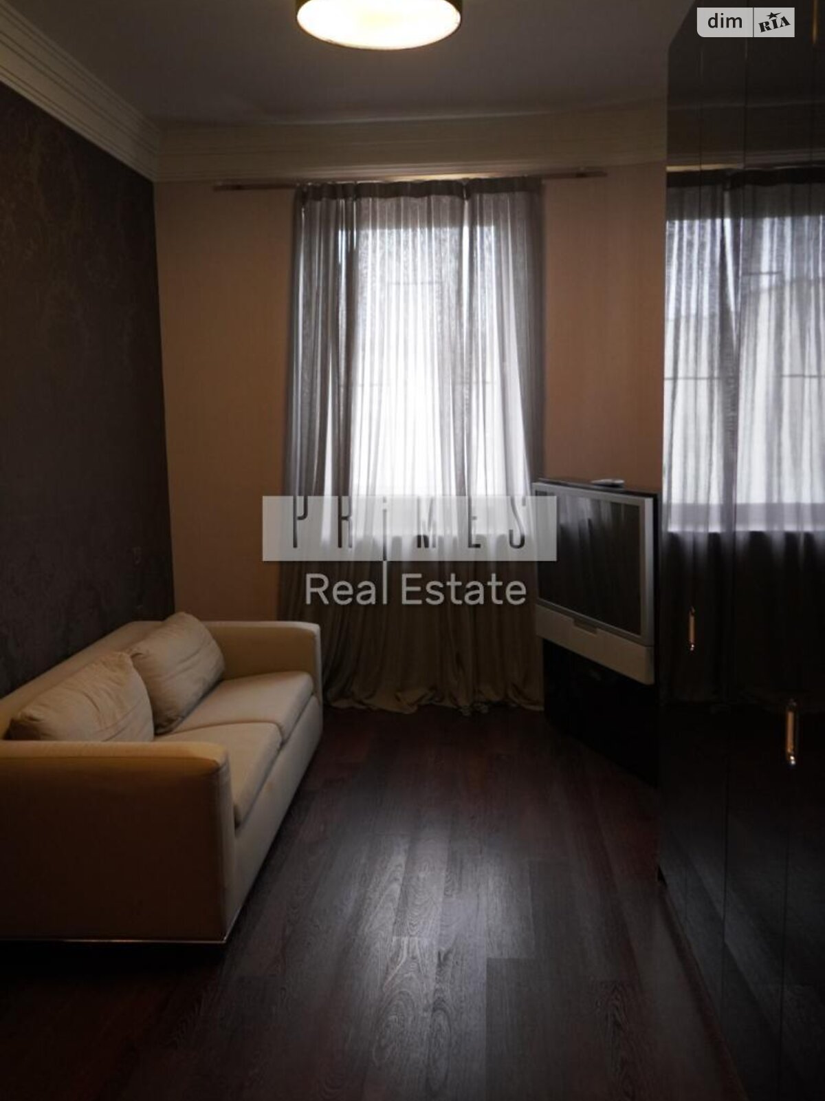 трехэтажный дом, 700 кв. м, кирпич. Сдается помесячно в Козине фото 1