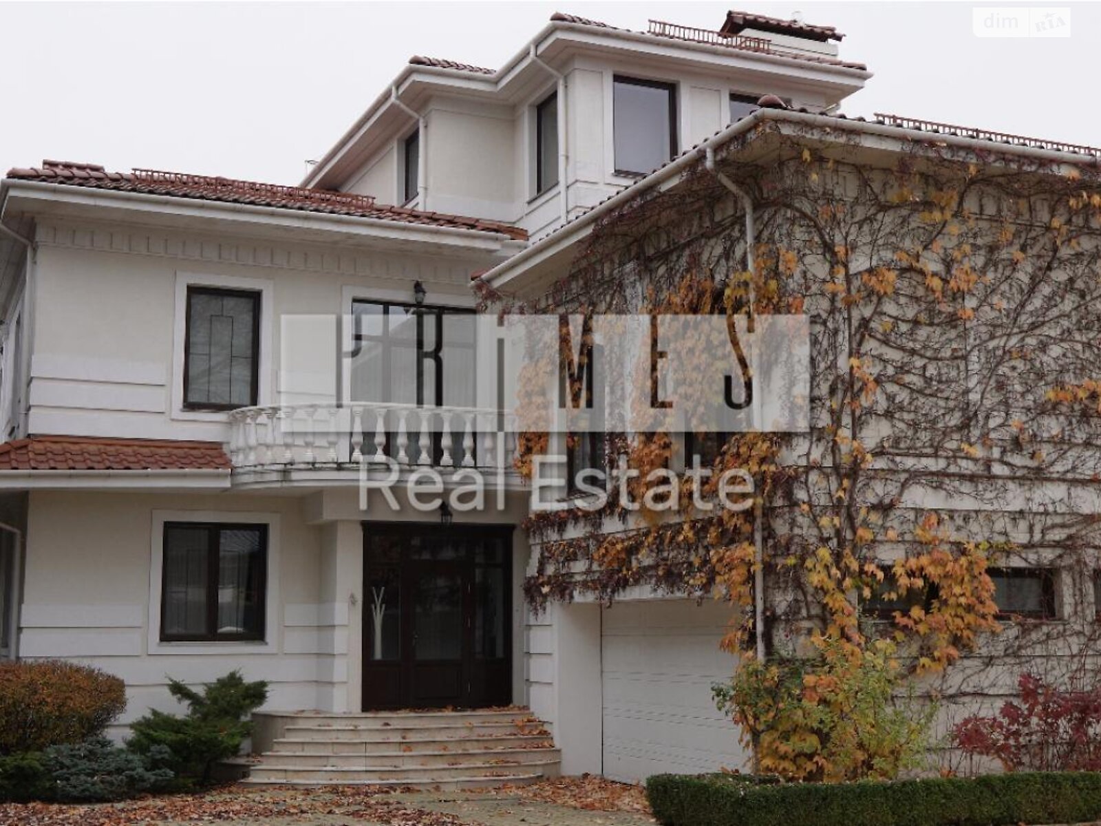 трехэтажный дом, 700 кв. м, кирпич. Сдается помесячно в Козине фото 1