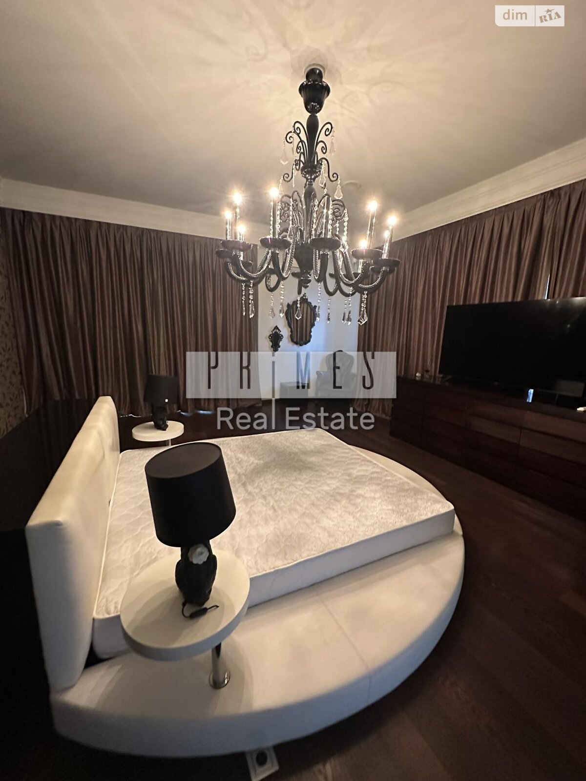 трехэтажный дом, 700 кв. м, кирпич. Сдается помесячно в Козине фото 1