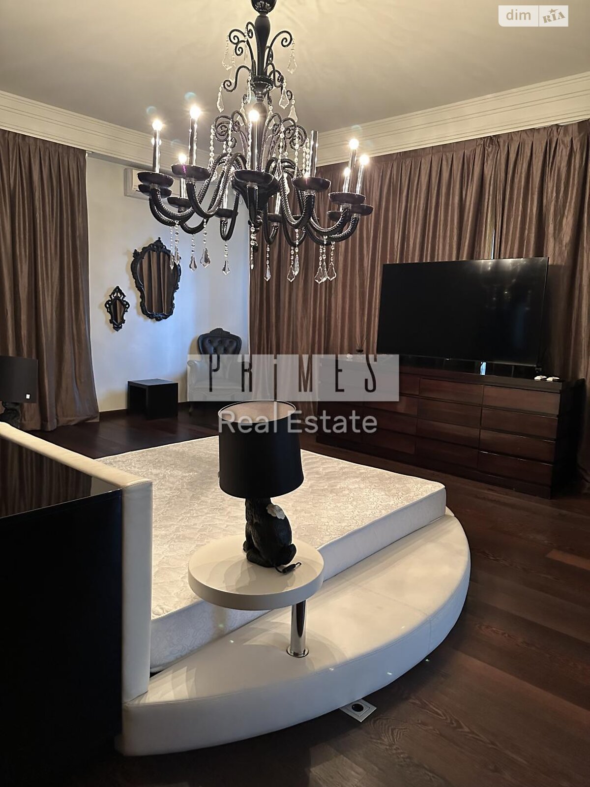 трехэтажный дом, 700 кв. м, кирпич. Сдается помесячно в Козине фото 1