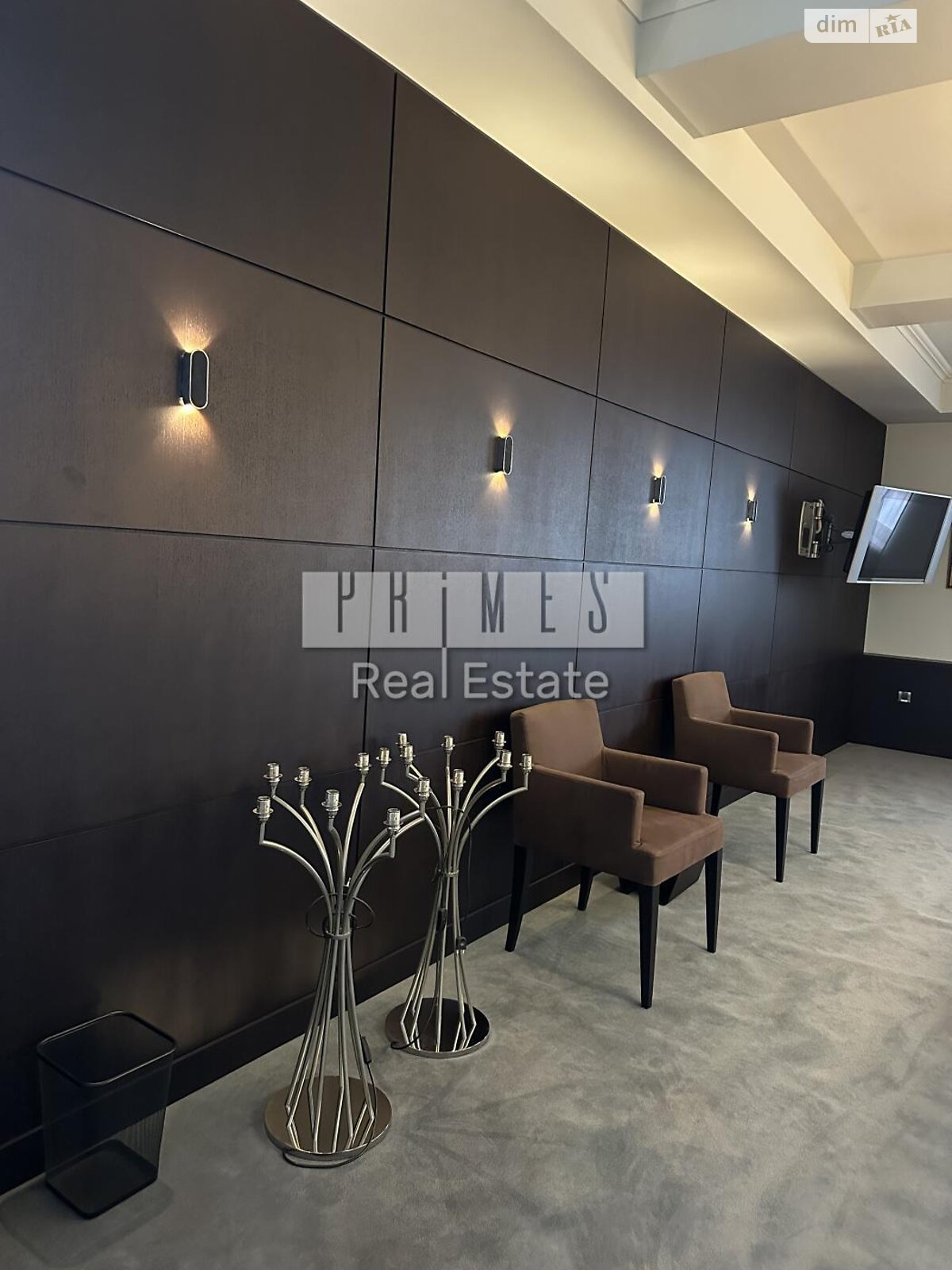 трехэтажный дом, 700 кв. м, кирпич. Сдается помесячно в Козине фото 1