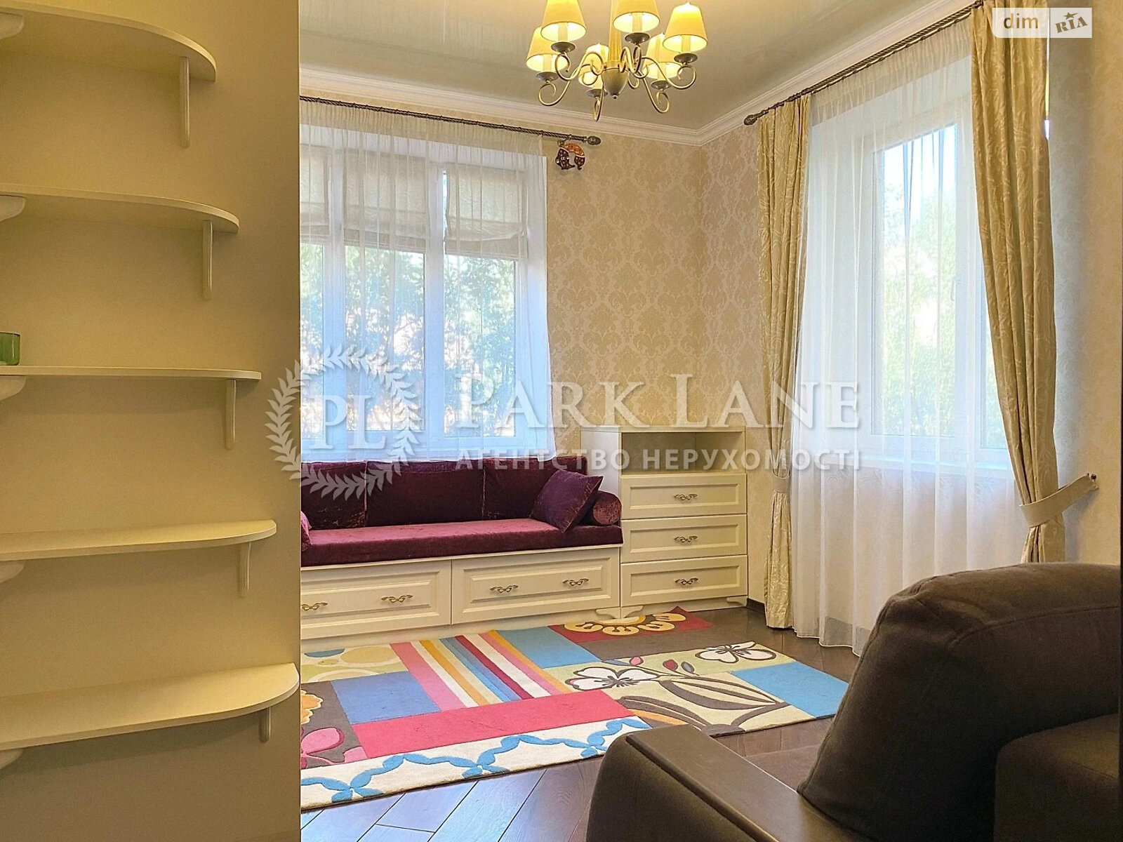 трехэтажный дом с гаражом, 319.6 кв. м, кирпич. Сдается помесячно в Козине фото 1