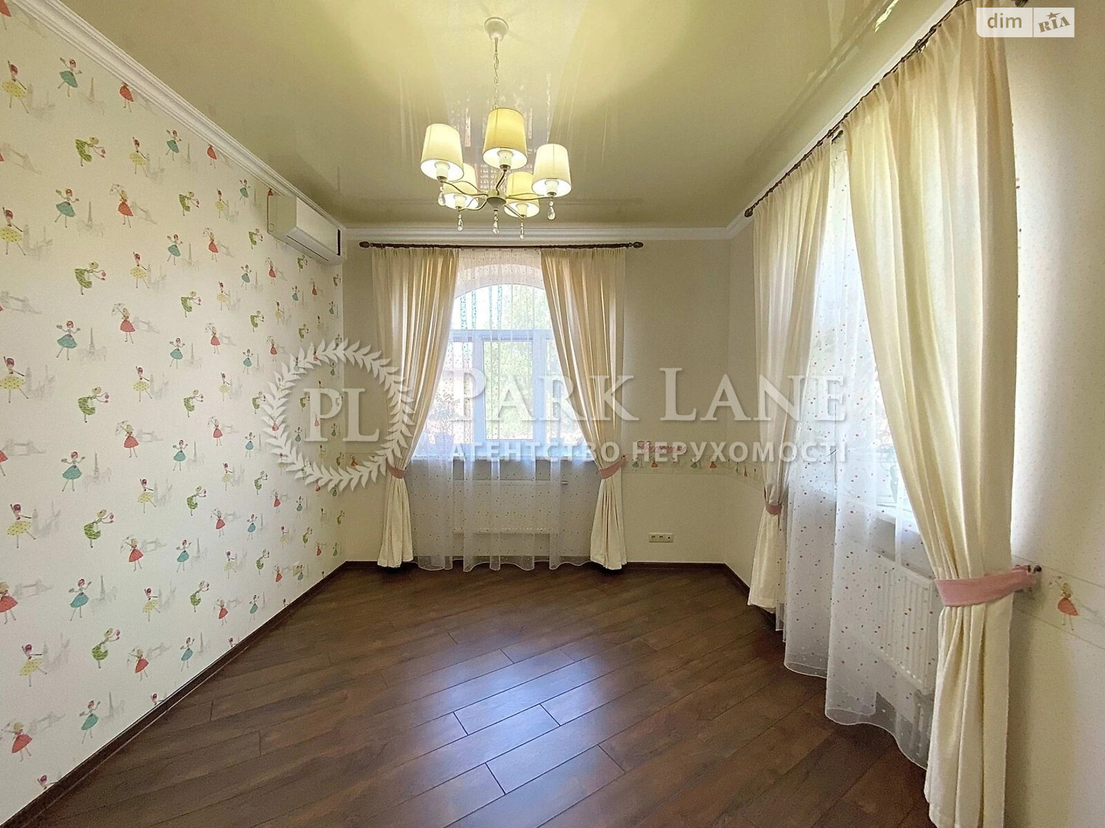 трехэтажный дом с гаражом, 319.6 кв. м, кирпич. Сдается помесячно в Козине фото 1